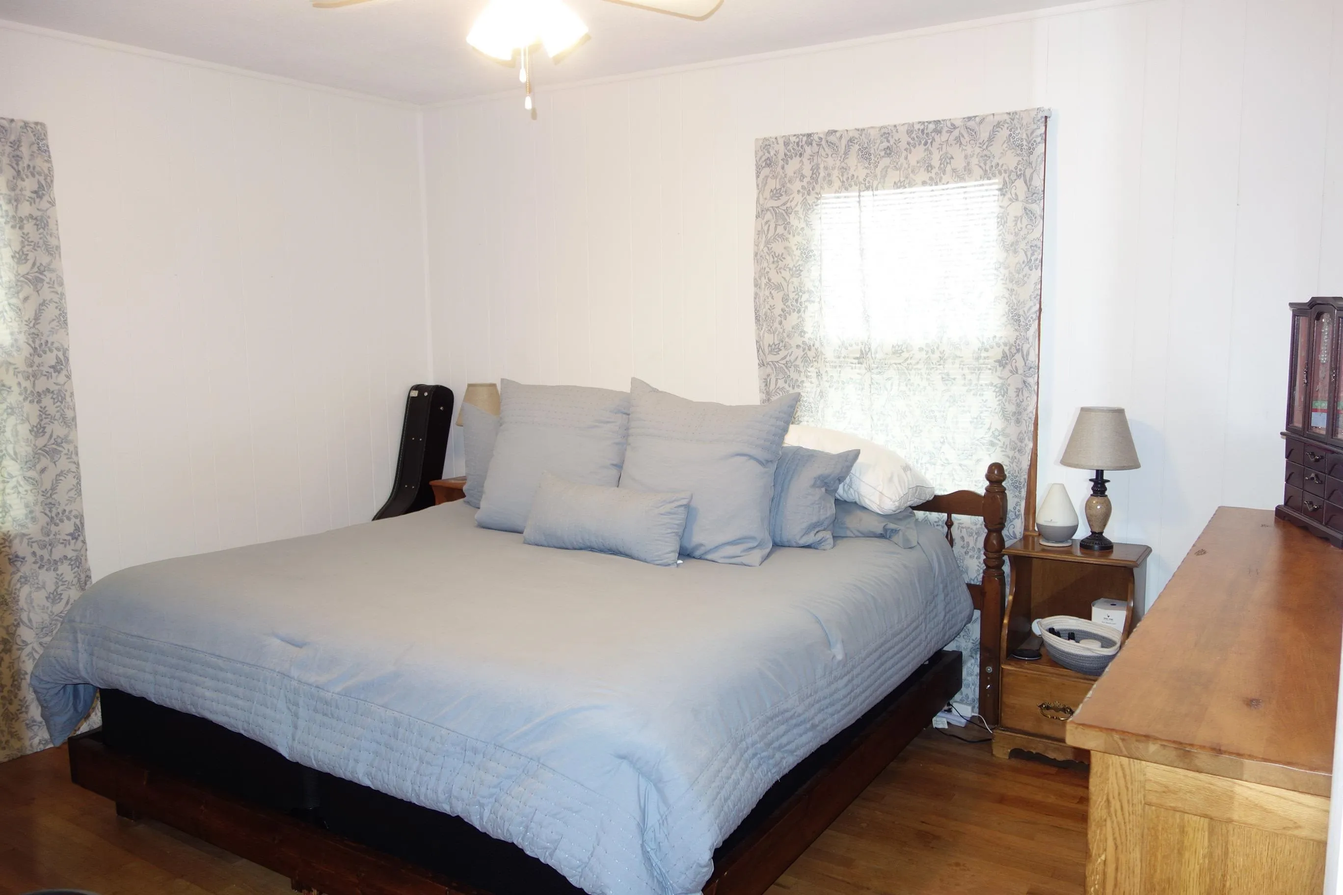 Peck, Kansas 67120, United States, 2 Bedrooms Bedrooms, ,2 BathroomsBathrooms,Residential,Pending,138505