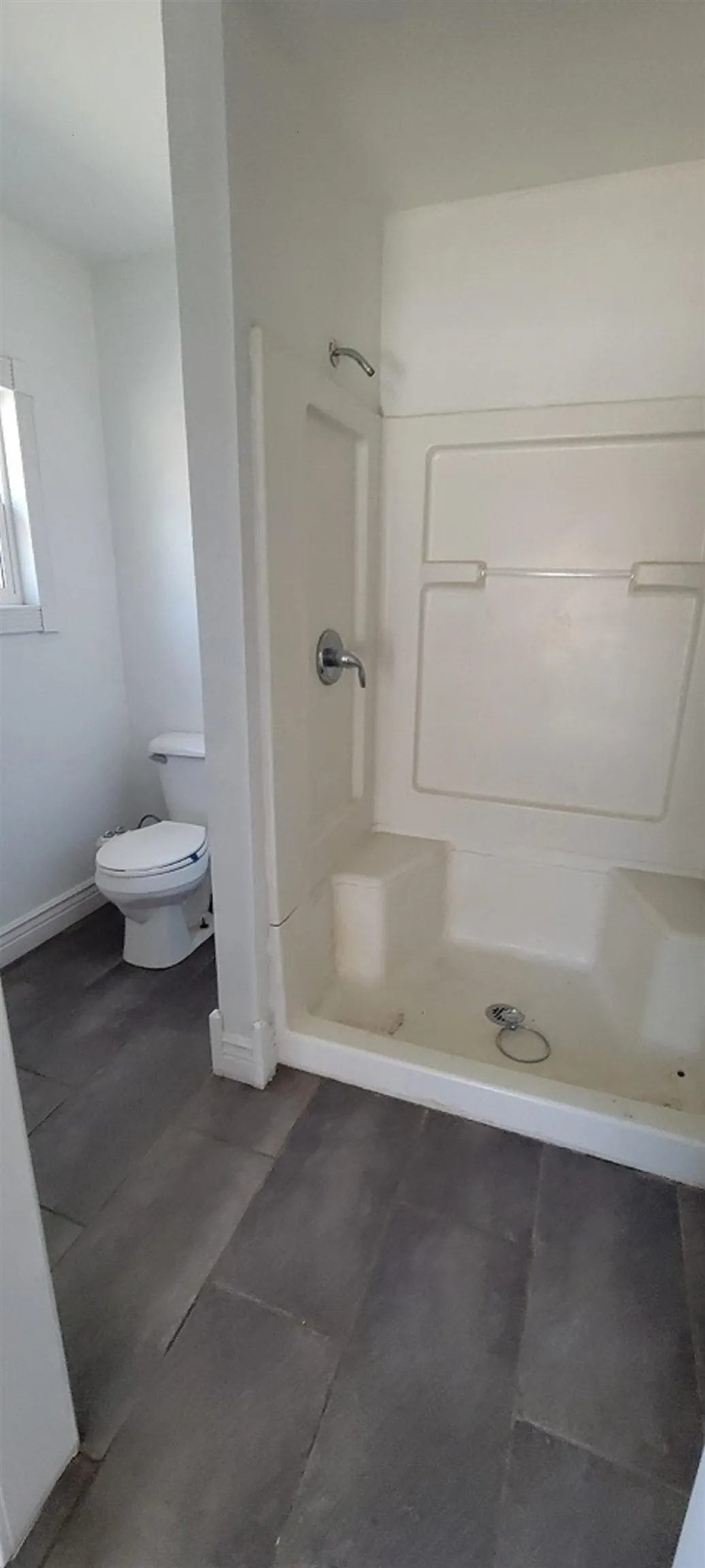 Iola, Kansas 66749, United States, 4 Bedrooms Bedrooms, ,2 BathroomsBathrooms,Residential,Active,143314