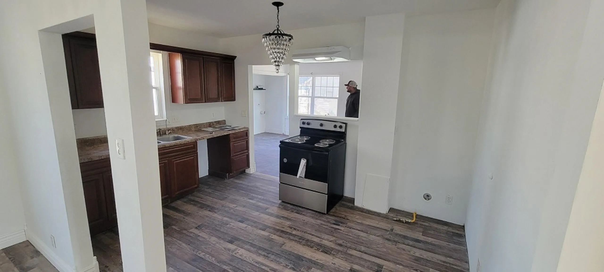 Iola, Kansas 66749, United States, 4 Bedrooms Bedrooms, ,2 BathroomsBathrooms,Residential,Active,143314