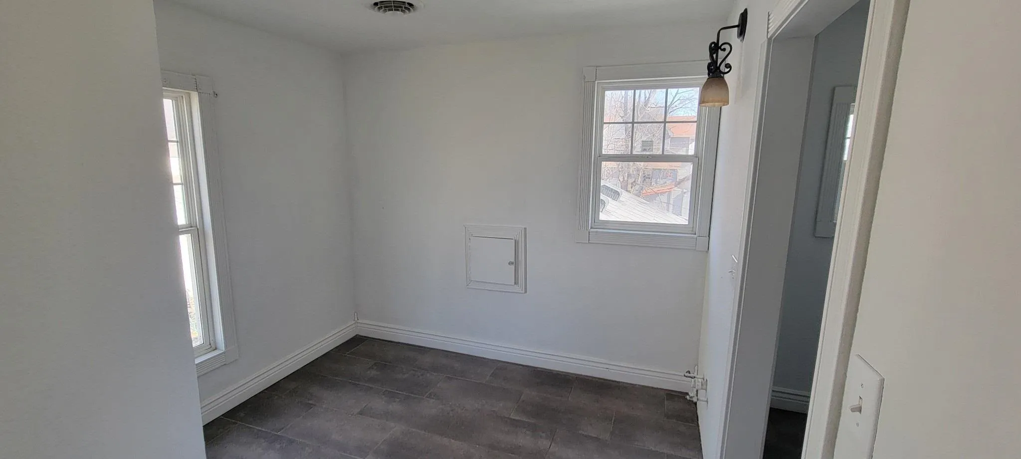 Iola, Kansas 66749, United States, 4 Bedrooms Bedrooms, ,2 BathroomsBathrooms,Residential,Active,143314