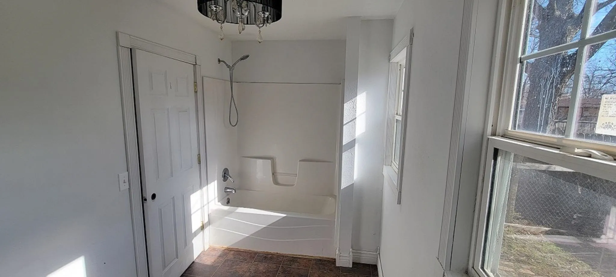 Iola, Kansas 66749, United States, 4 Bedrooms Bedrooms, ,2 BathroomsBathrooms,Residential,Active,143314