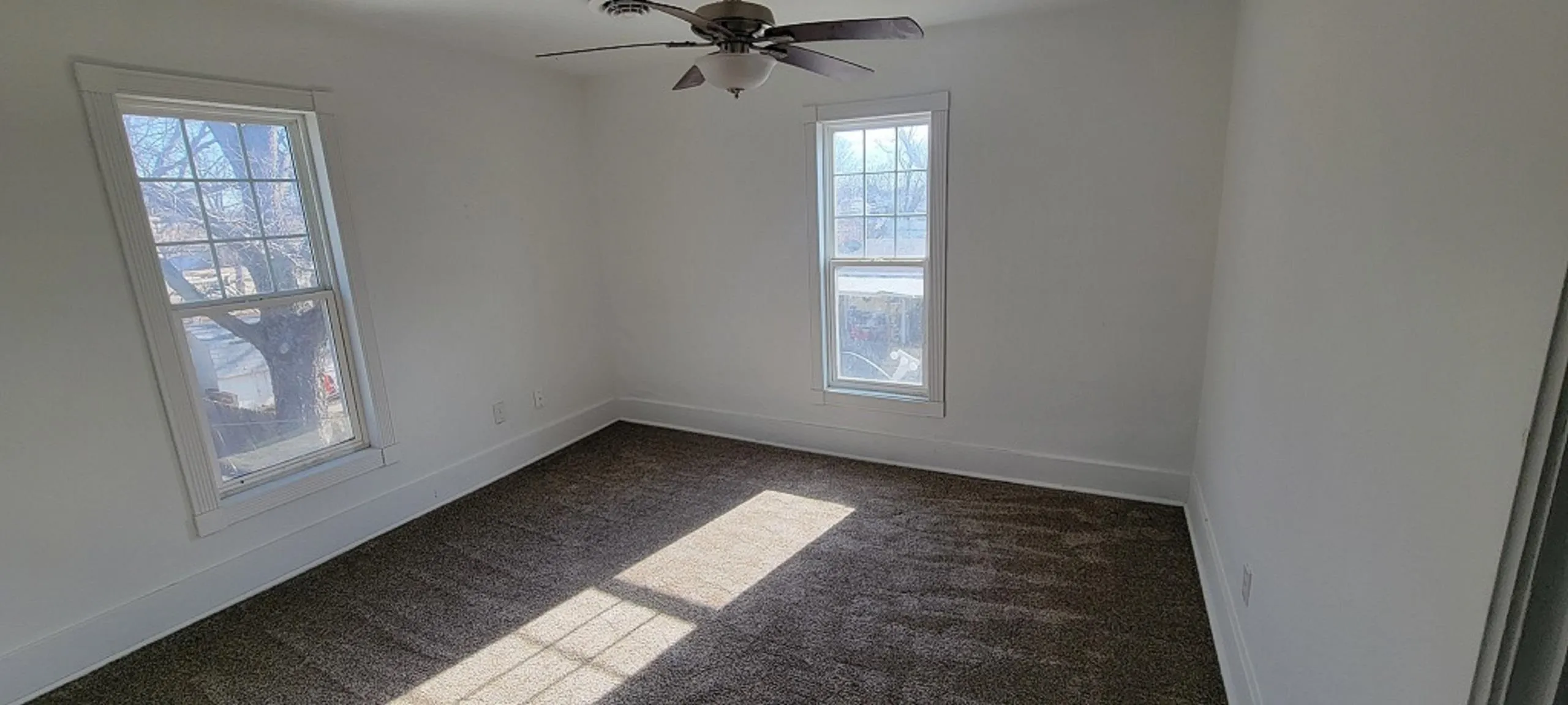 Iola, Kansas 66749, United States, 4 Bedrooms Bedrooms, ,2 BathroomsBathrooms,Residential,Active,143314