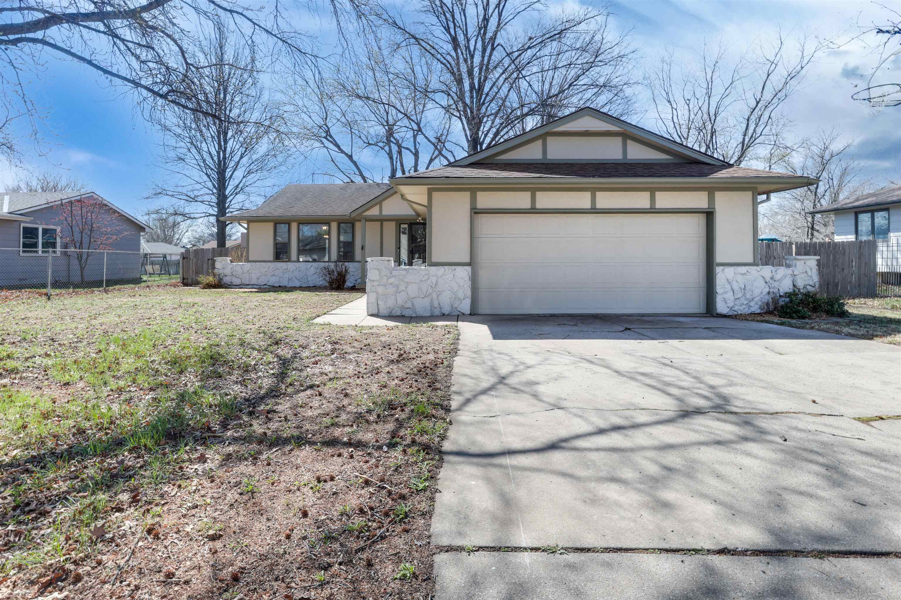 1513 E Maple St, Derby, Kansas image 1