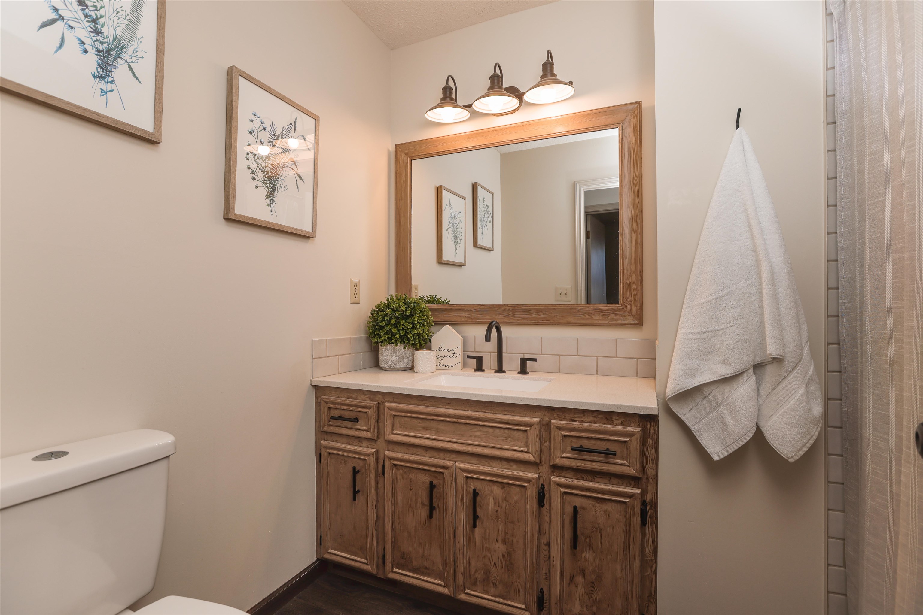 1513 E Maple St, Derby, Kansas image 24