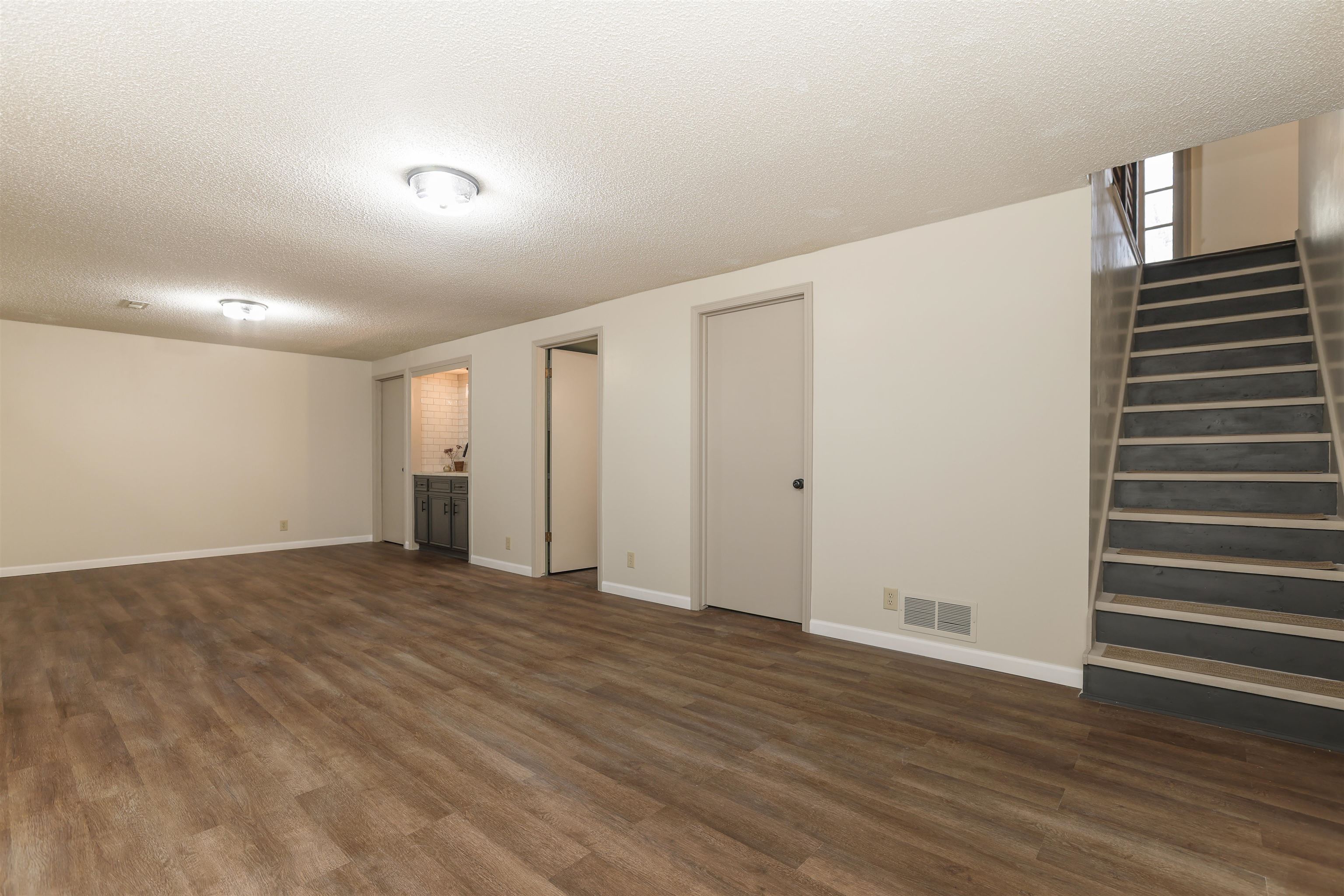 1513 E Maple St, Derby, Kansas image 28