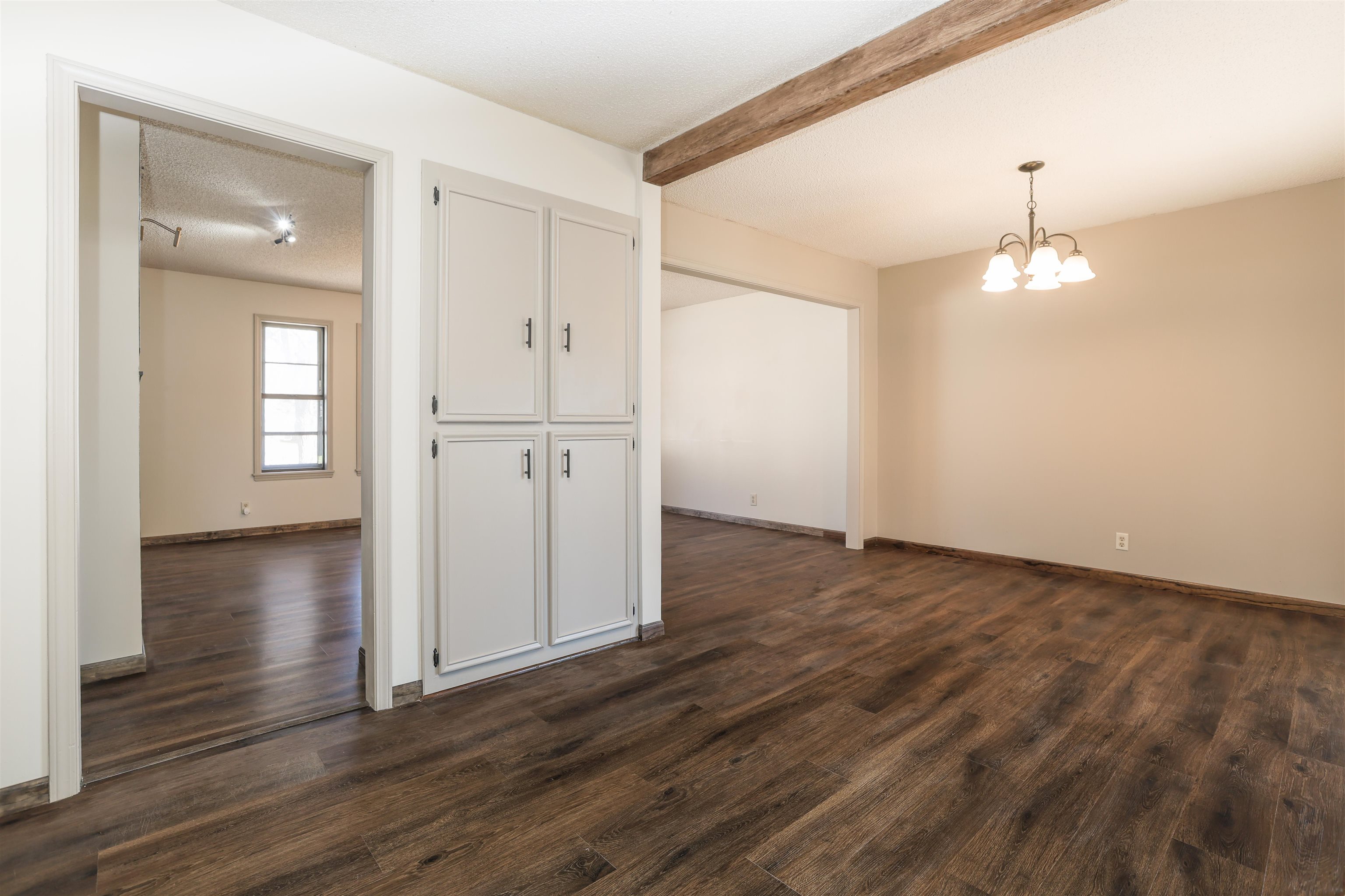 1513 E Maple St, Derby, Kansas image 16