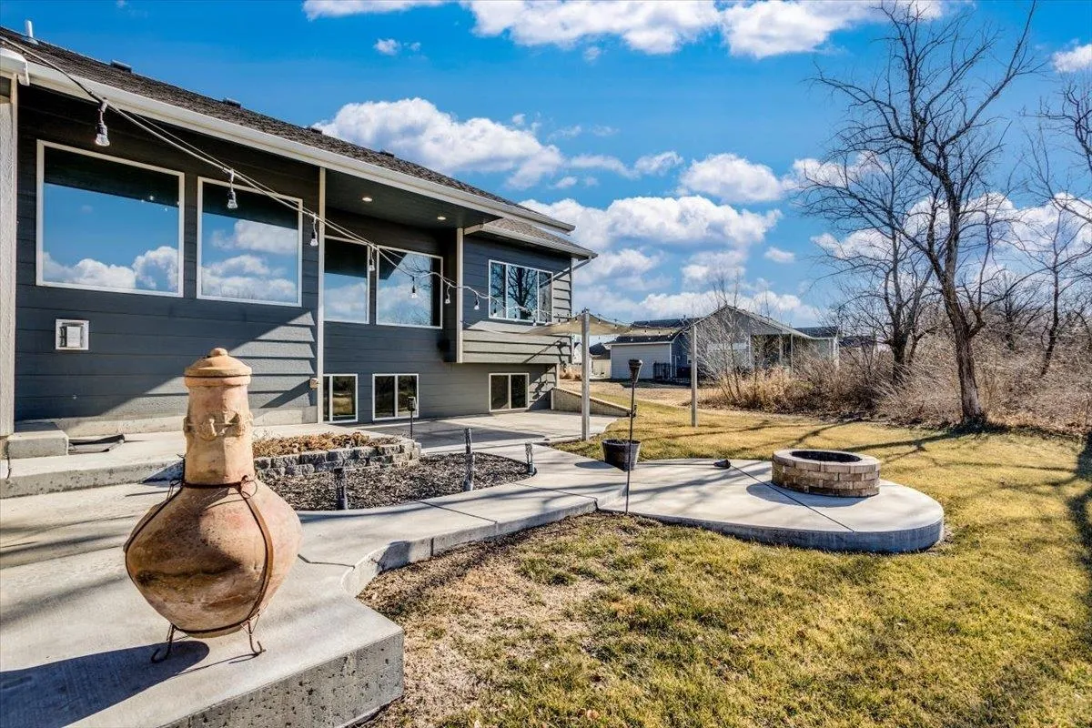 Derby, Kansas 67037, United States, 4 Bedrooms Bedrooms, ,3 BathroomsBathrooms,Residential,Active,21285