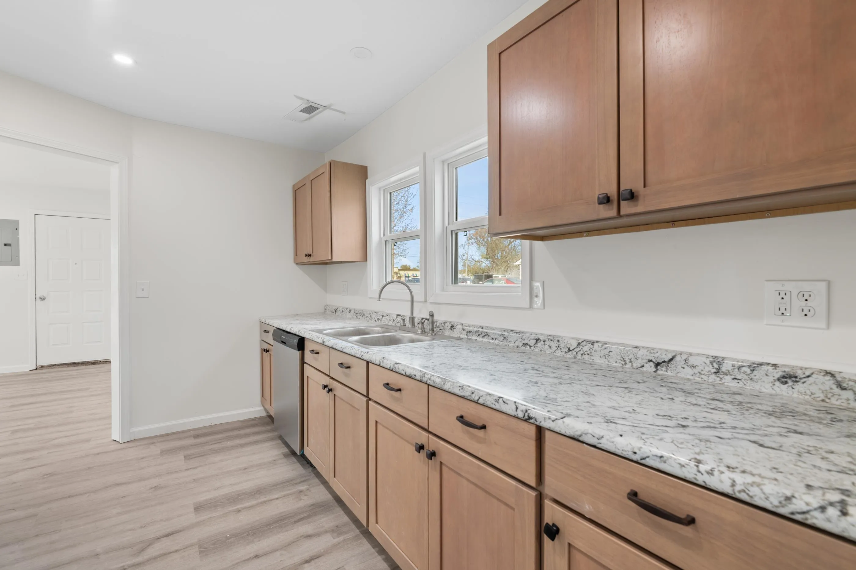 Wichita, Kansas 67217, United States, 3 Bedrooms Bedrooms, ,1 BathroomBathrooms,Residential,Active,245998