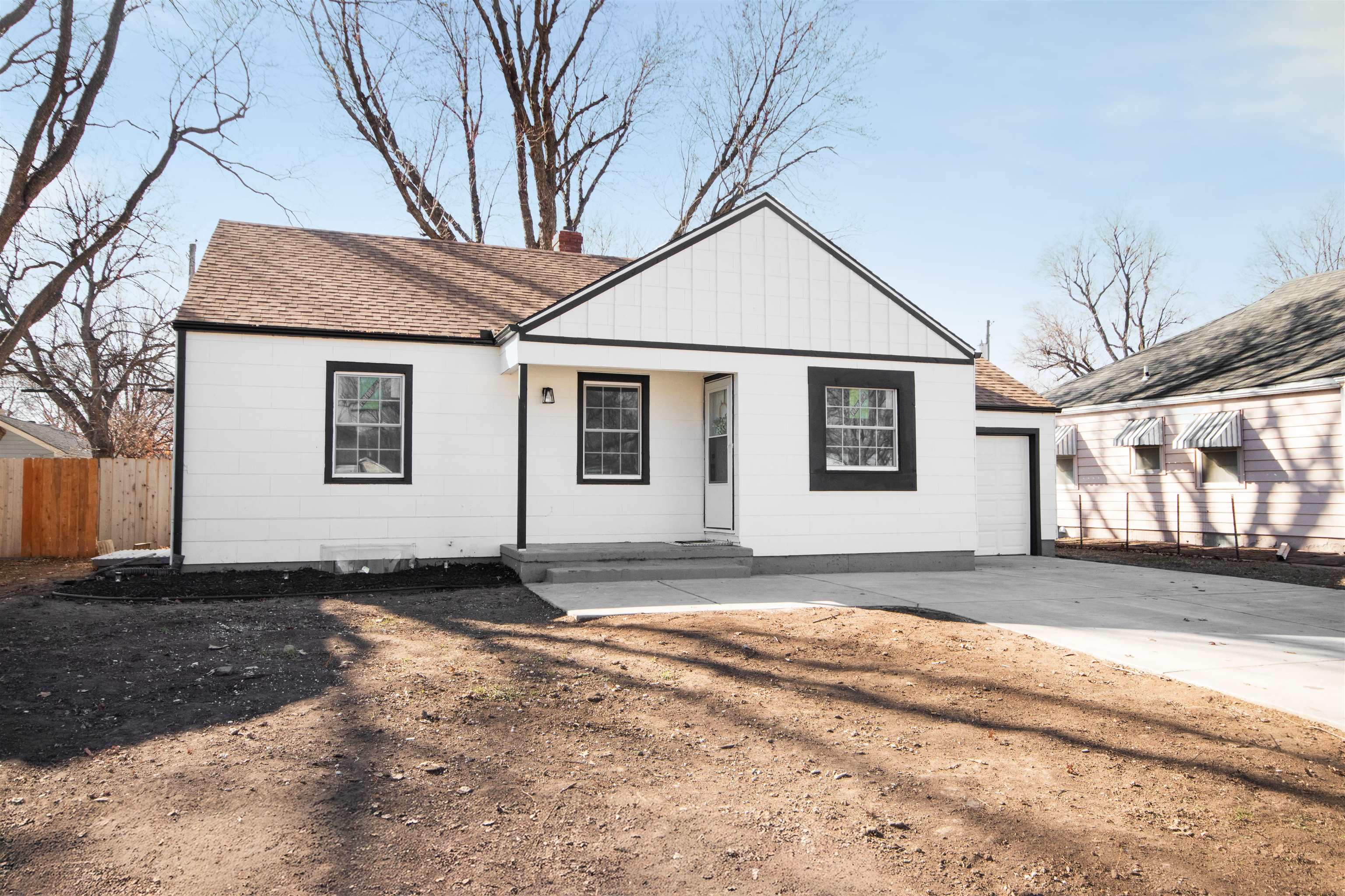 2215 E Menlo St, Wichita, Kansas image 3