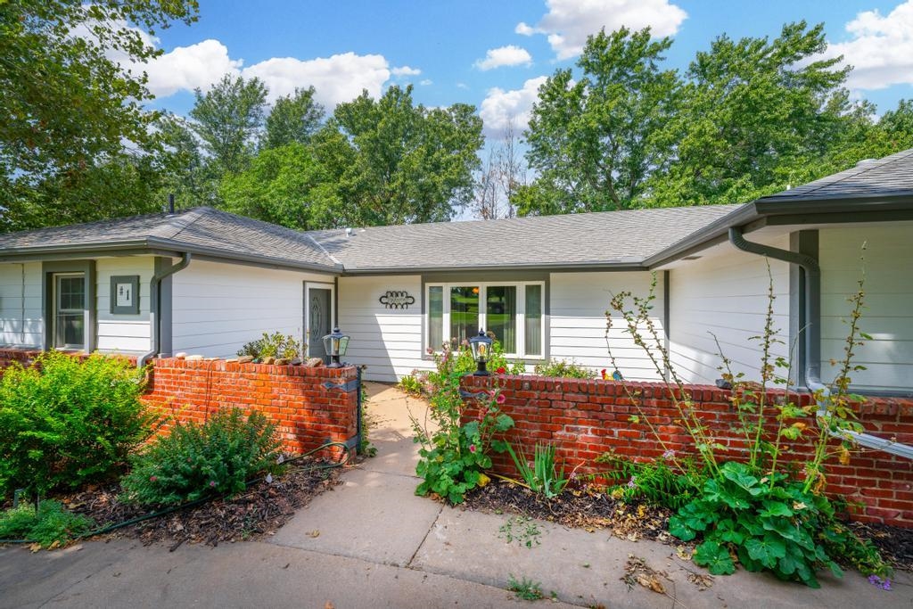 1 Lake Park Dr, Winfield, Kansas image 5