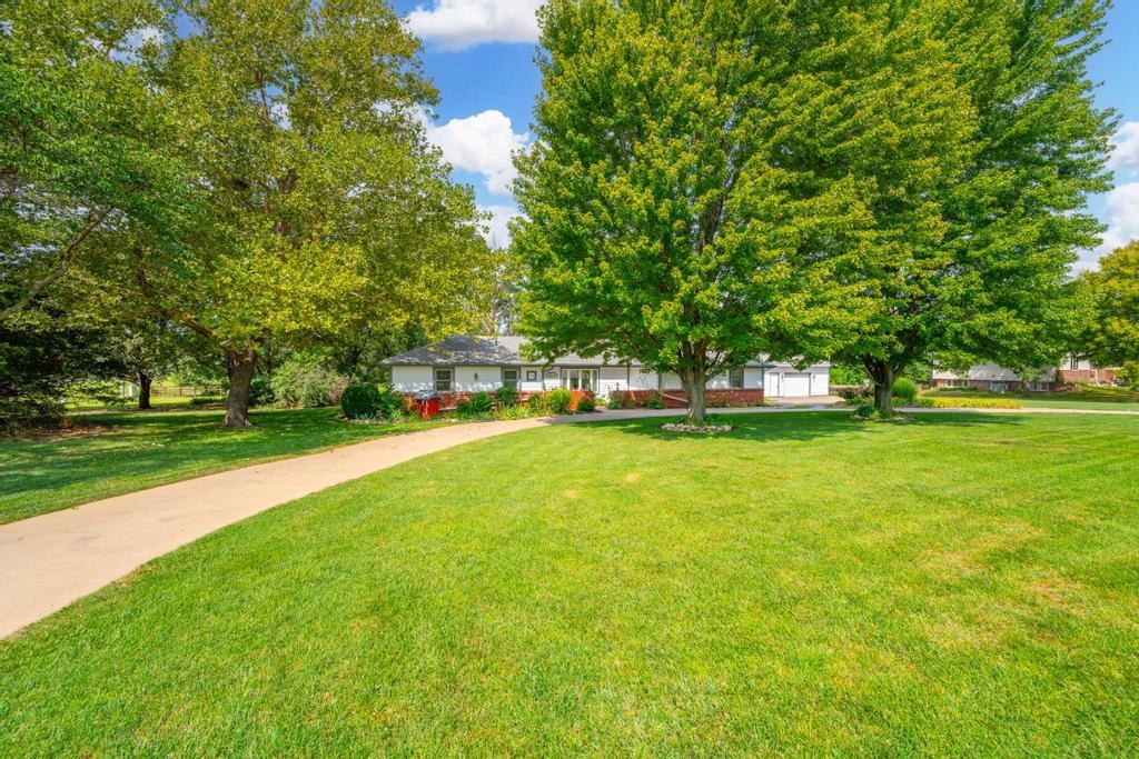 1 Lake Park Dr, Winfield, Kansas image 2