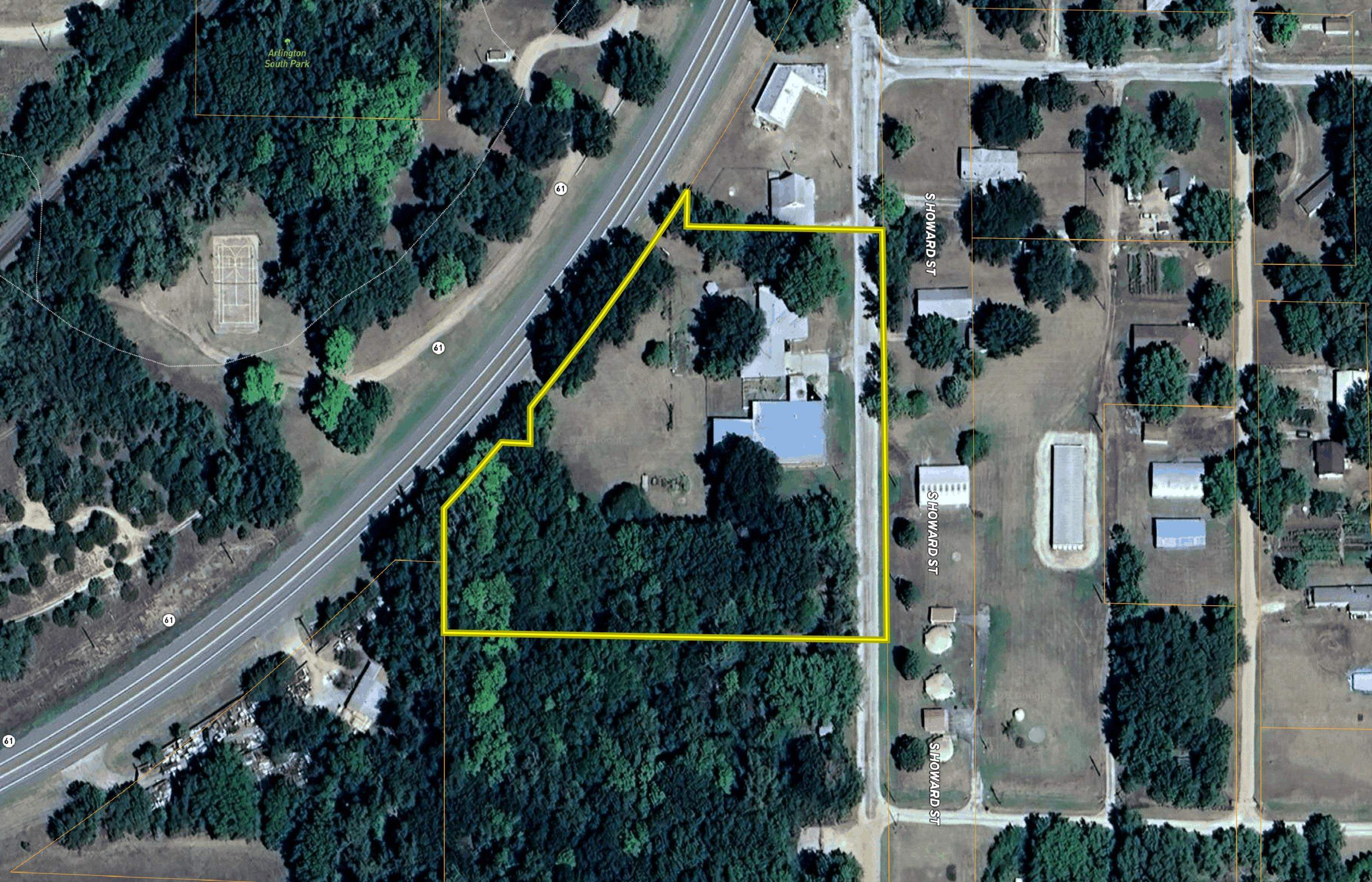 419 S Howard St, Arlington, Kansas image 2
