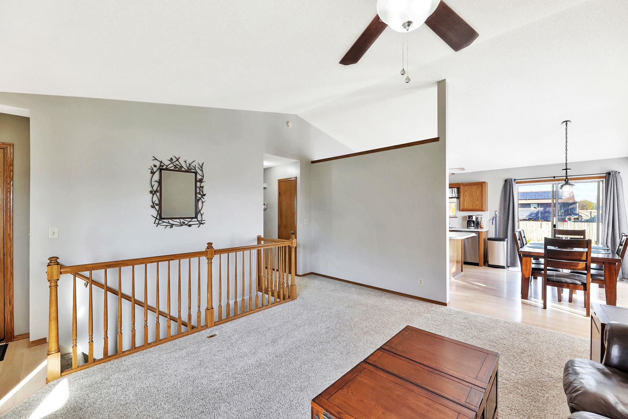 Wichita, Kansas 67205, United States, 5 Bedrooms Bedrooms, ,3 BathroomsBathrooms,Residential,Pending,61656