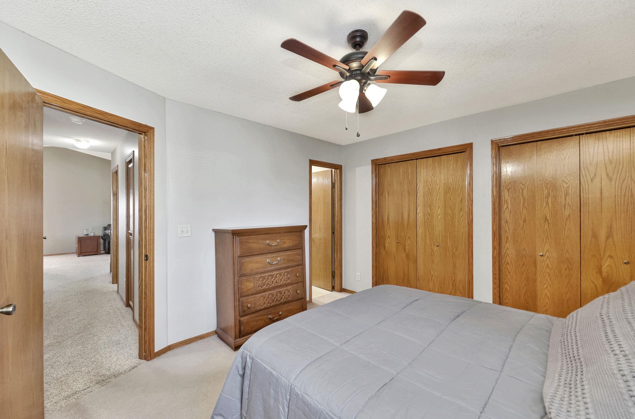 Wichita, Kansas 67205, United States, 5 Bedrooms Bedrooms, ,3 BathroomsBathrooms,Residential,Pending,61656