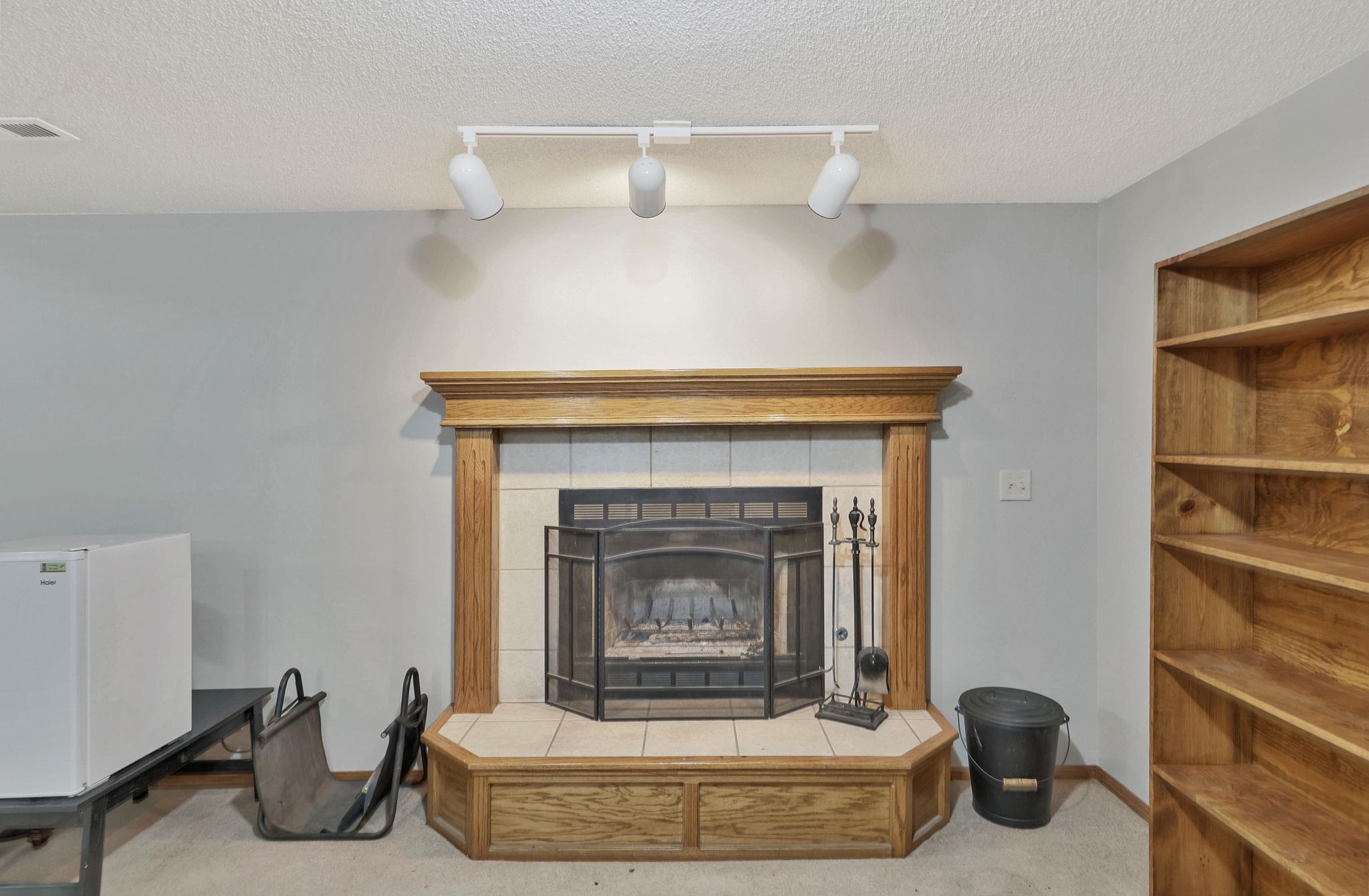 Wichita, Kansas 67205, United States, 5 Bedrooms Bedrooms, ,3 BathroomsBathrooms,Residential,Pending,61656