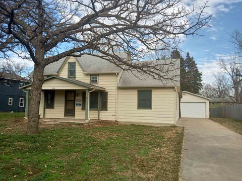 Homes For Sale - 720 Main St<br/> Halstead, KS 67056