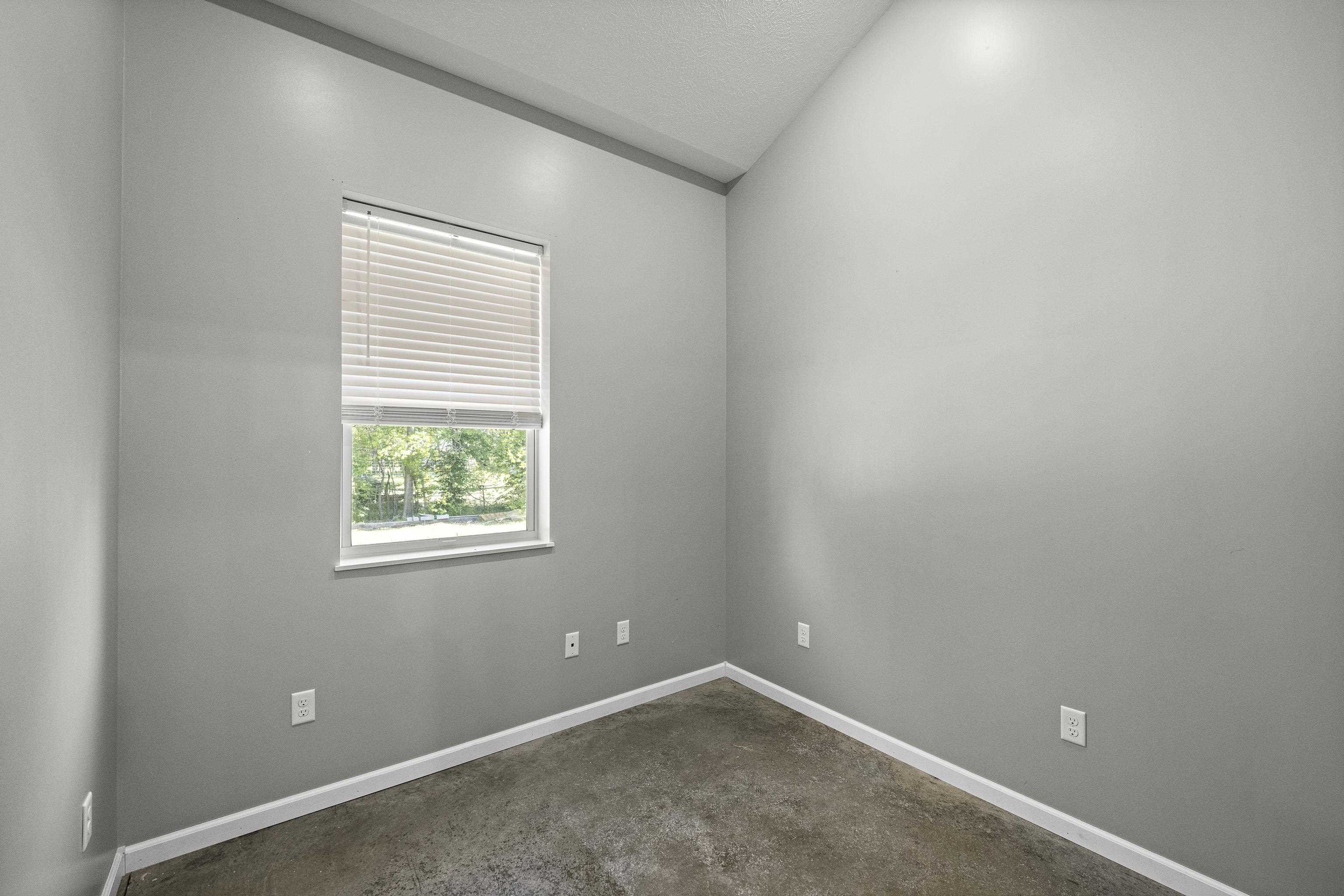 304 E Market St, Burrton, Kansas image 23