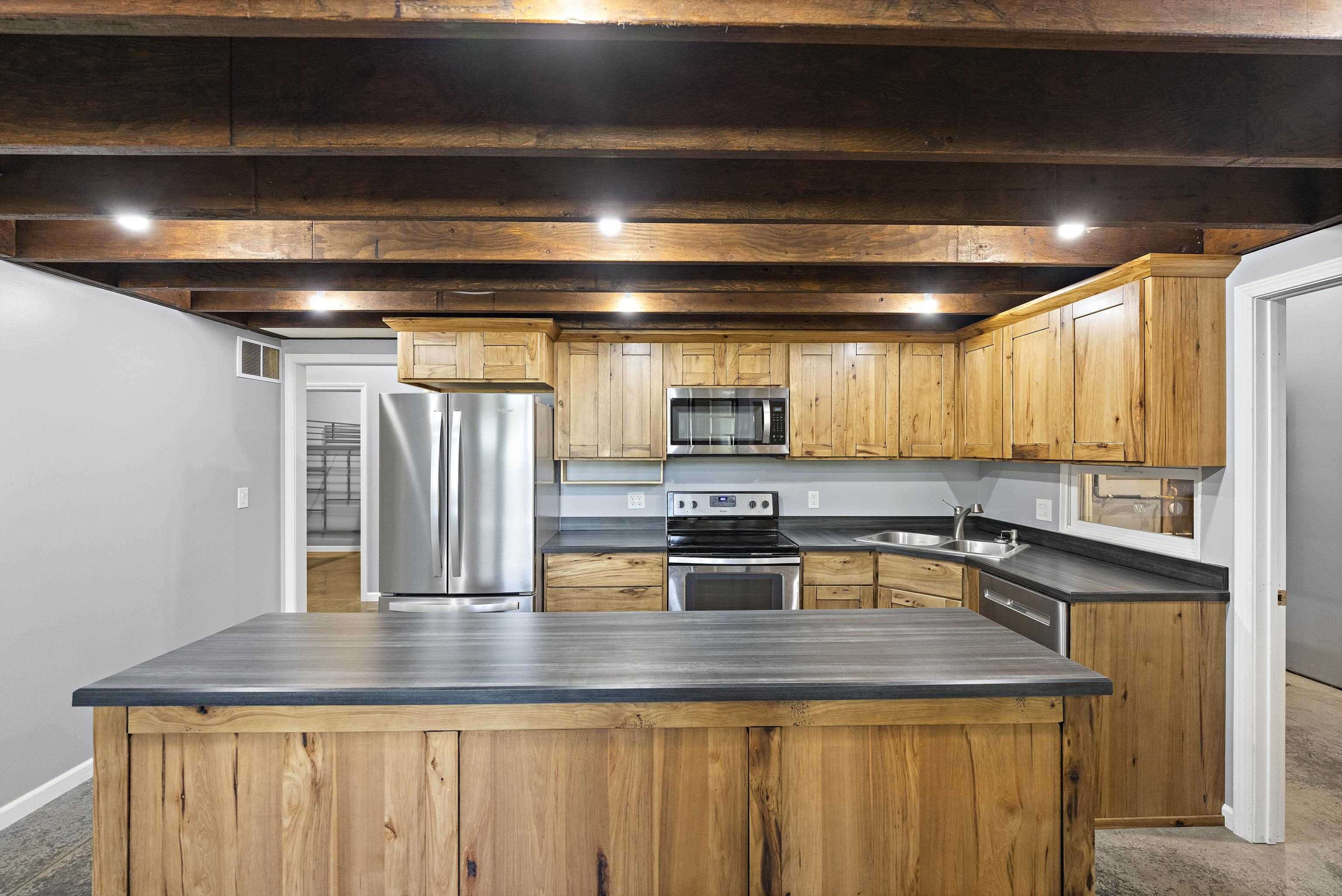 304 E Market St, Burrton, Kansas image 13