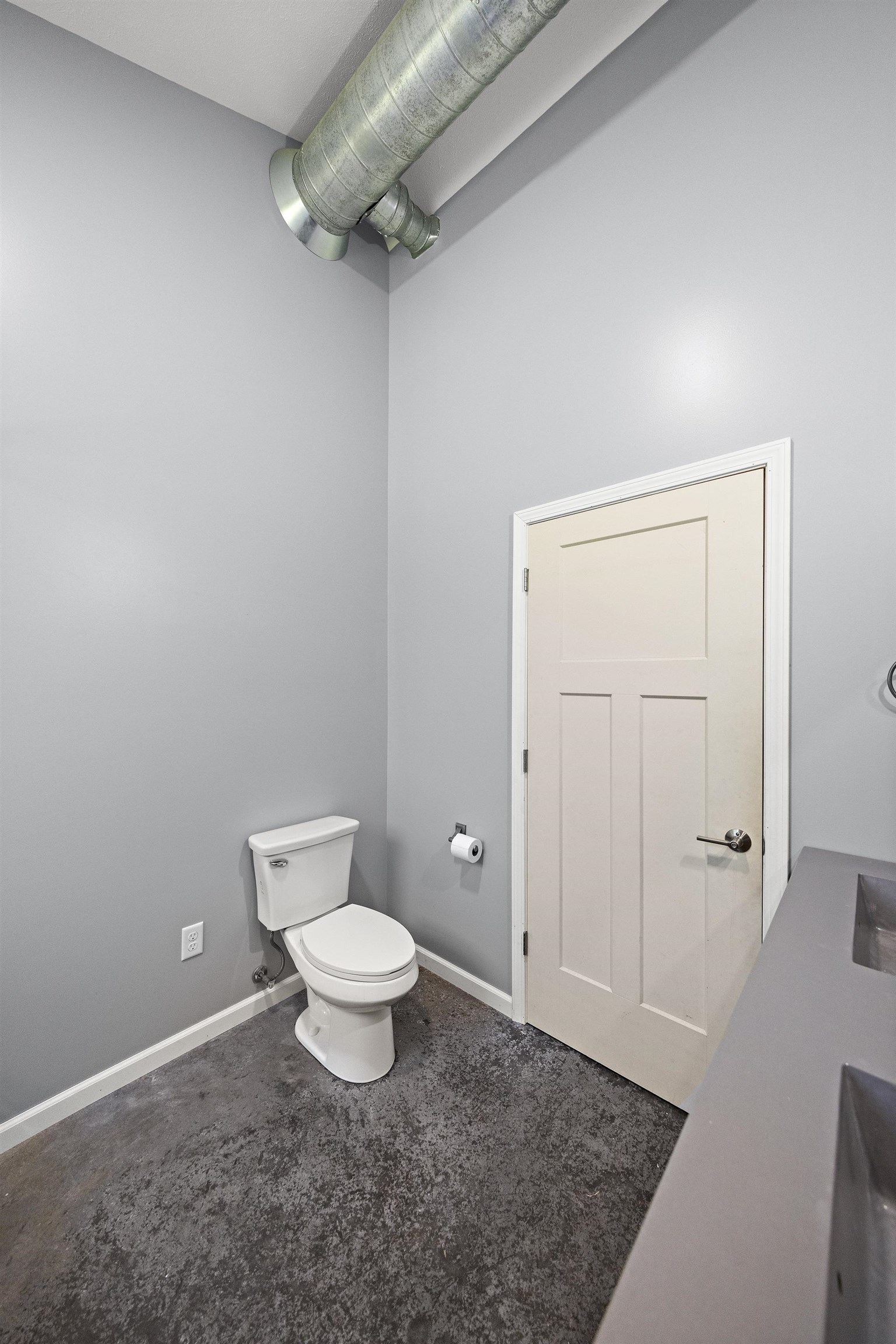 304 E Market St, Burrton, Kansas image 28