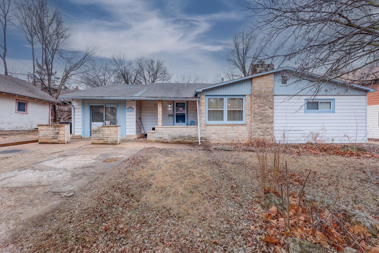 1511 Lynn Ave, Winfield, Kansas image 1