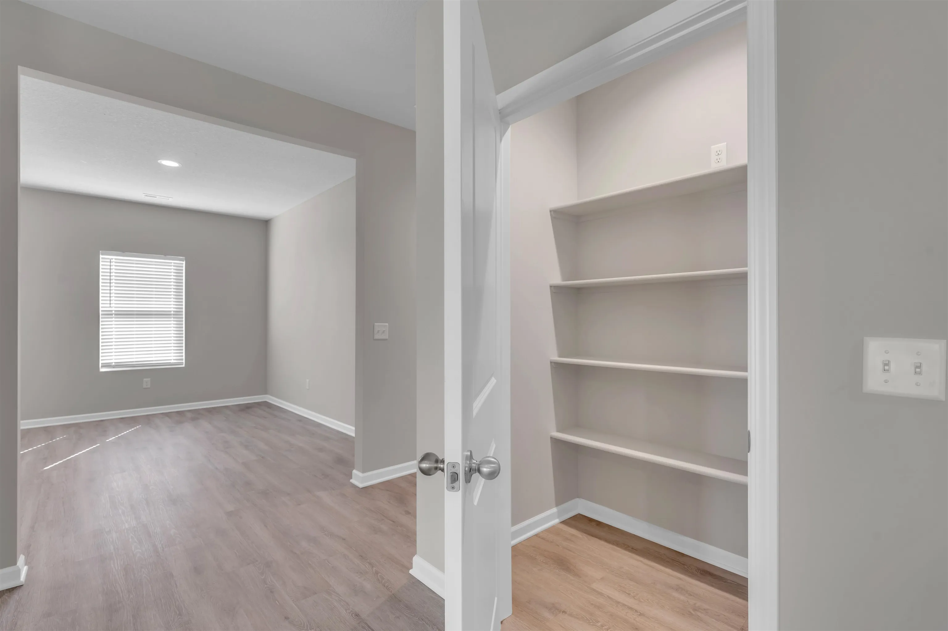 Derby, Kansas 67037, United States, 4 Bedrooms Bedrooms, ,2 BathroomsBathrooms,Residential,Active,164546