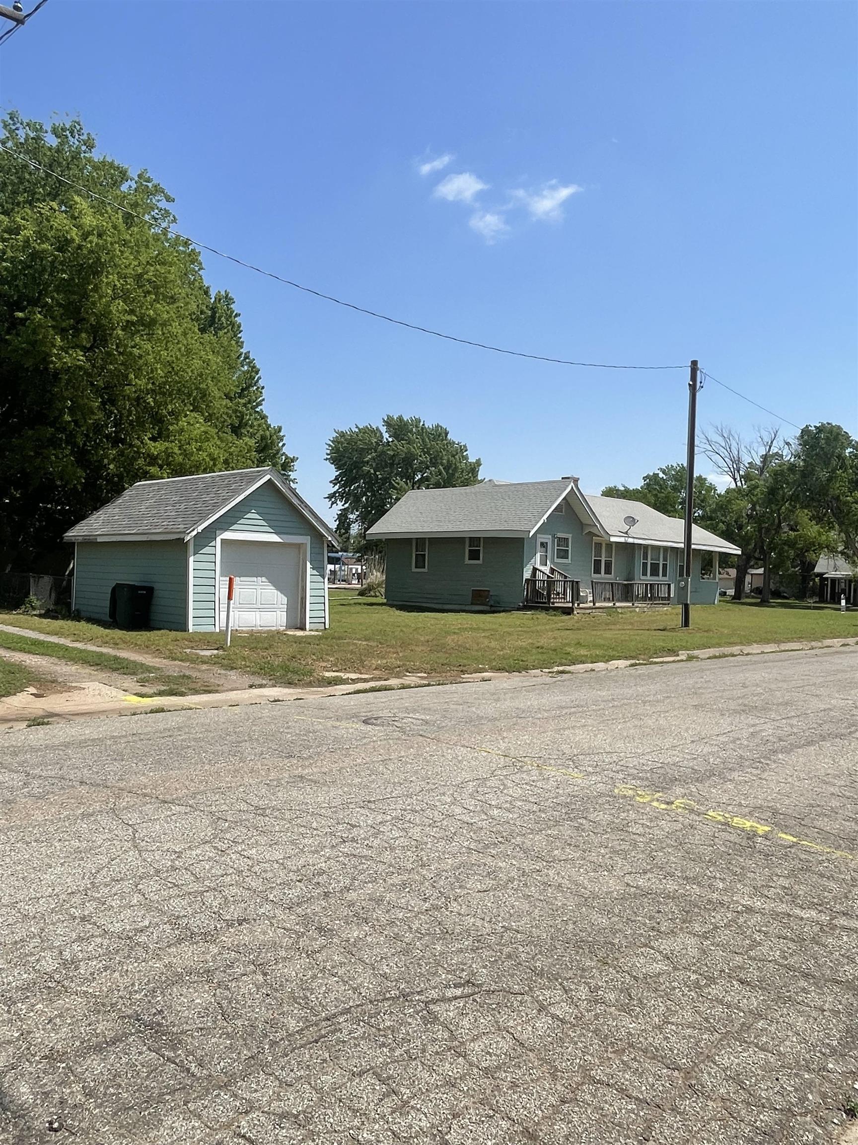 1422 Washington St, Harper, Kansas image 20