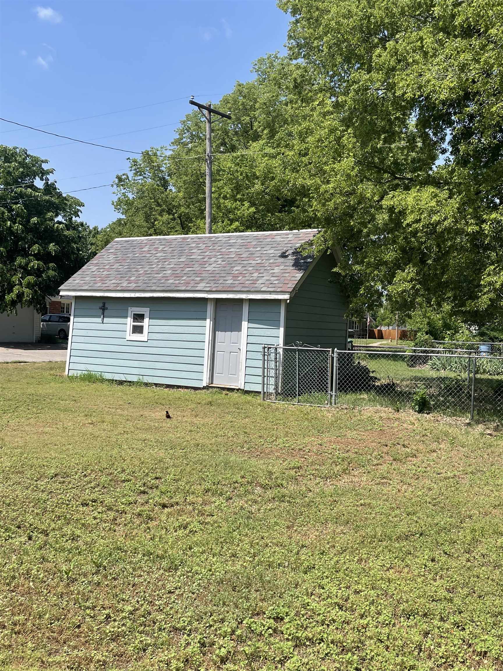 1422 Washington St, Harper, Kansas image 17