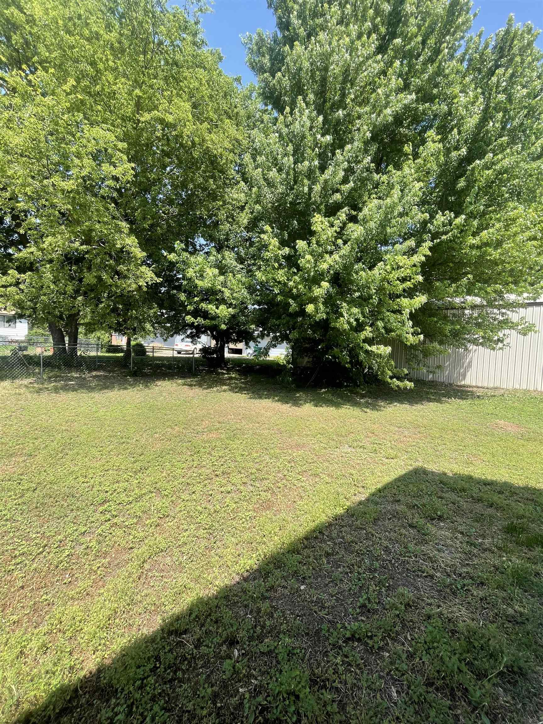1422 Washington St, Harper, Kansas image 18