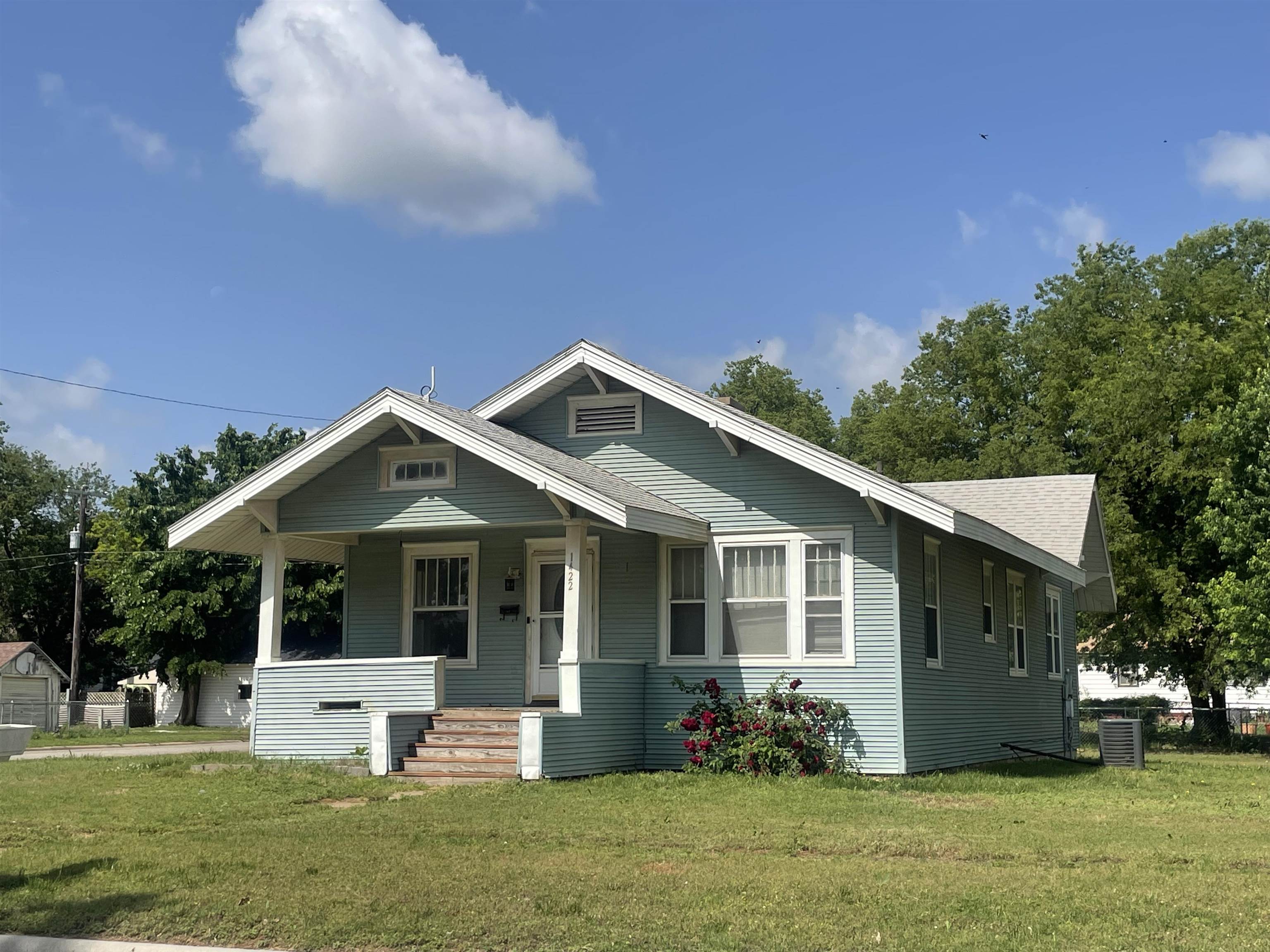 1422 Washington St, Harper, Kansas image 2
