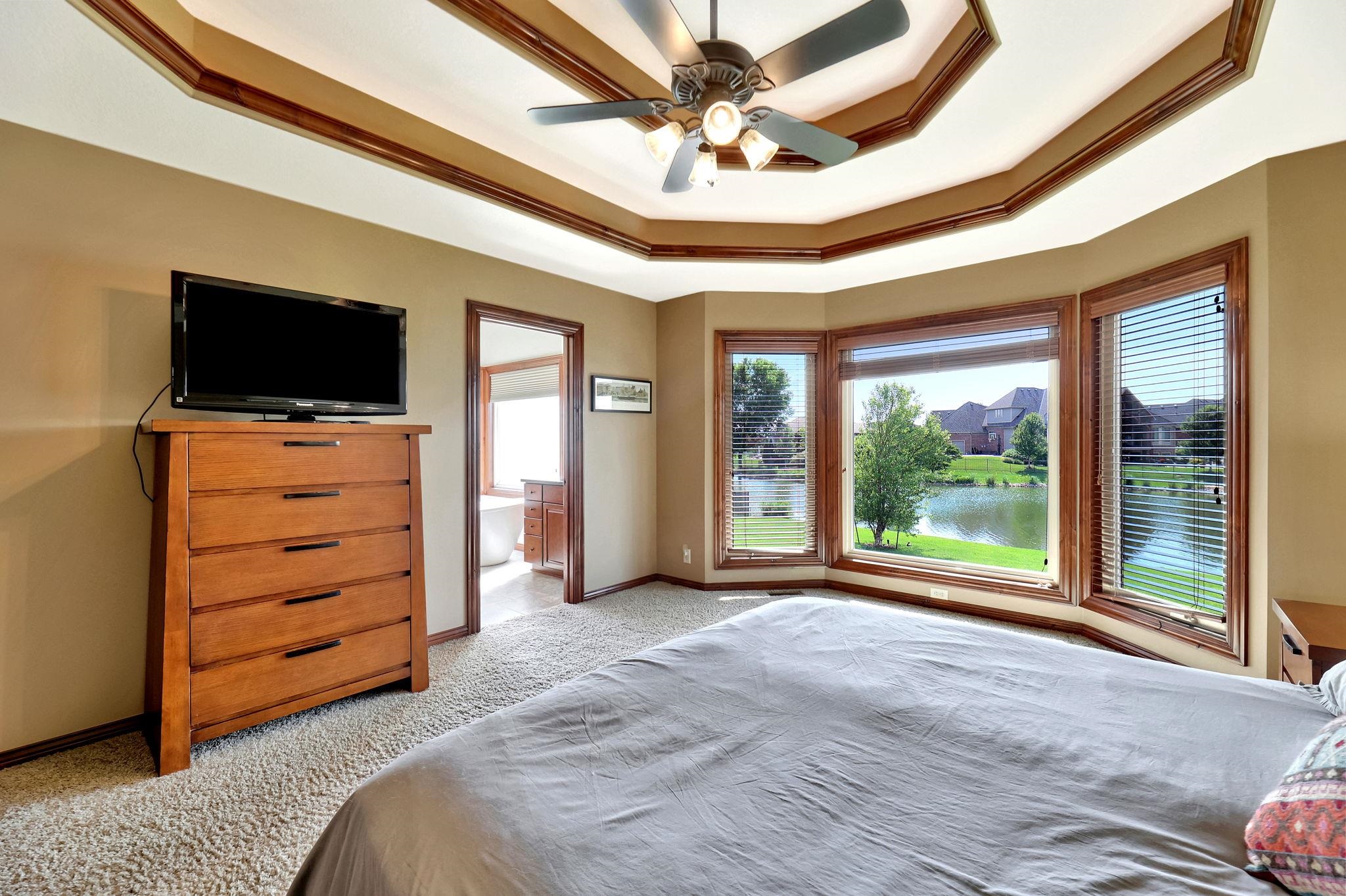 Wichita, Kansas 67205, United States, 5 Bedrooms Bedrooms, ,3 BathroomsBathrooms,Residential,Pending,56205