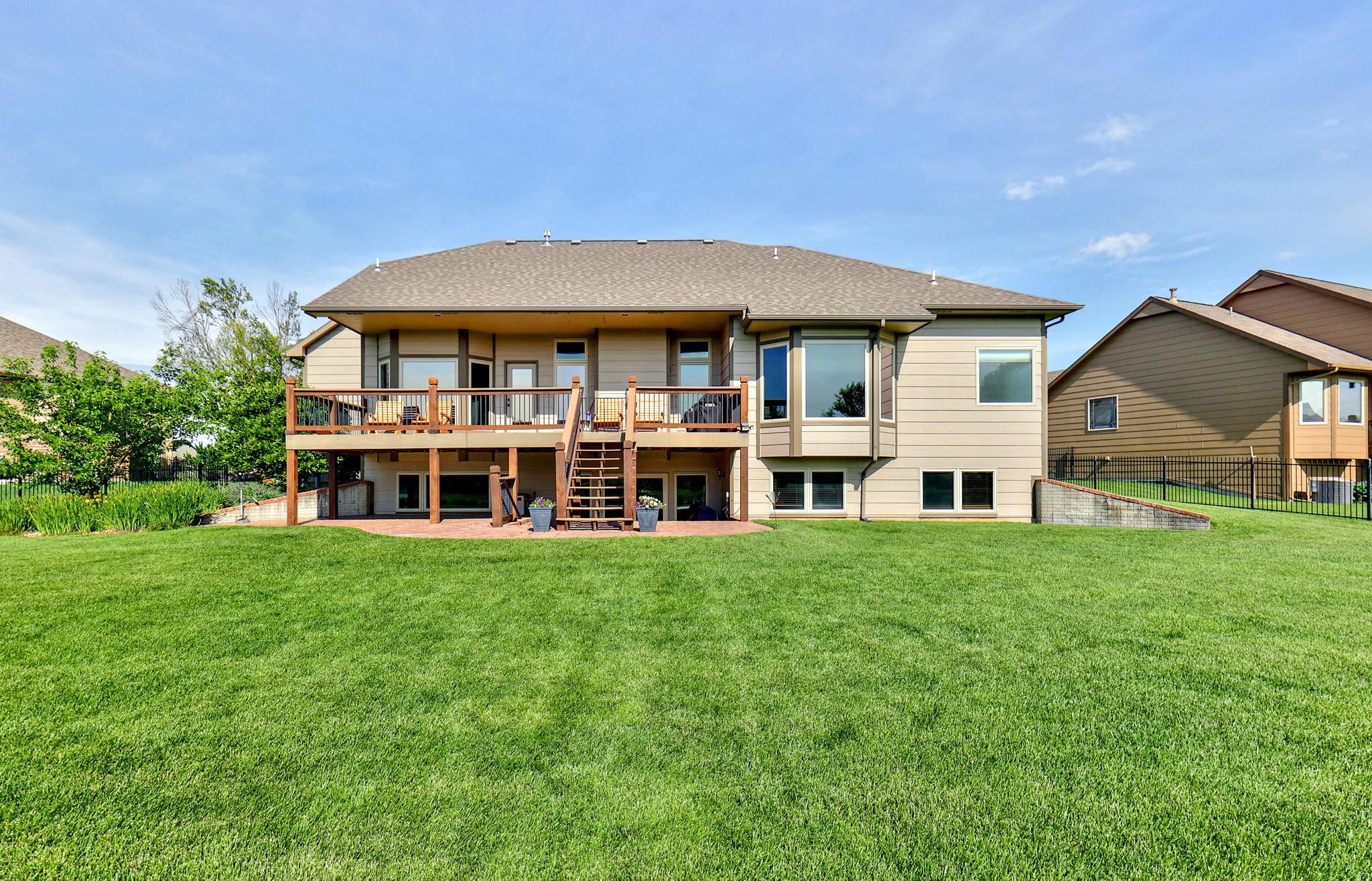 Wichita, Kansas 67205, United States, 5 Bedrooms Bedrooms, ,3 BathroomsBathrooms,Residential,Pending,56205