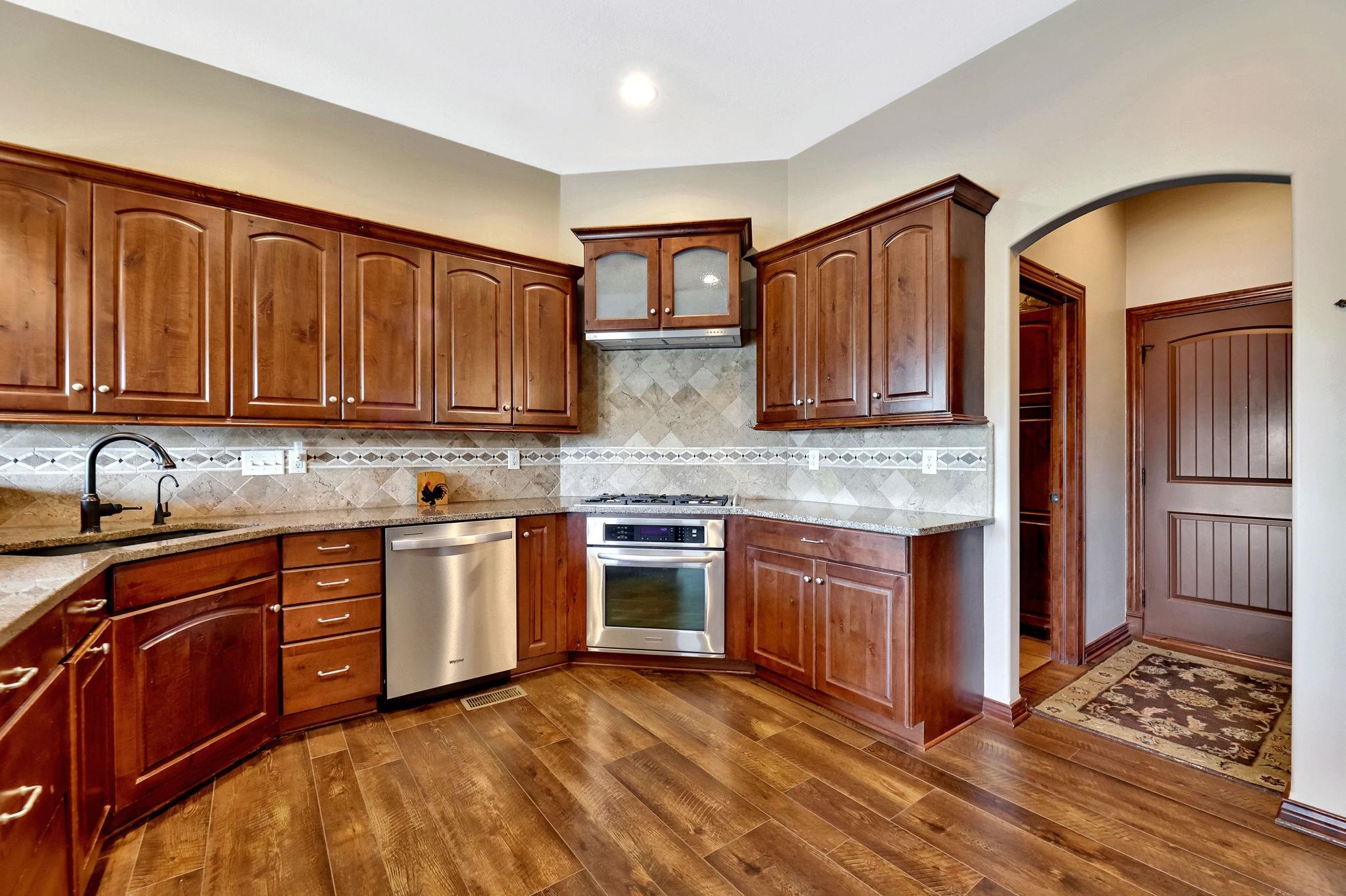 Wichita, Kansas 67205, United States, 5 Bedrooms Bedrooms, ,3 BathroomsBathrooms,Residential,Pending,56205