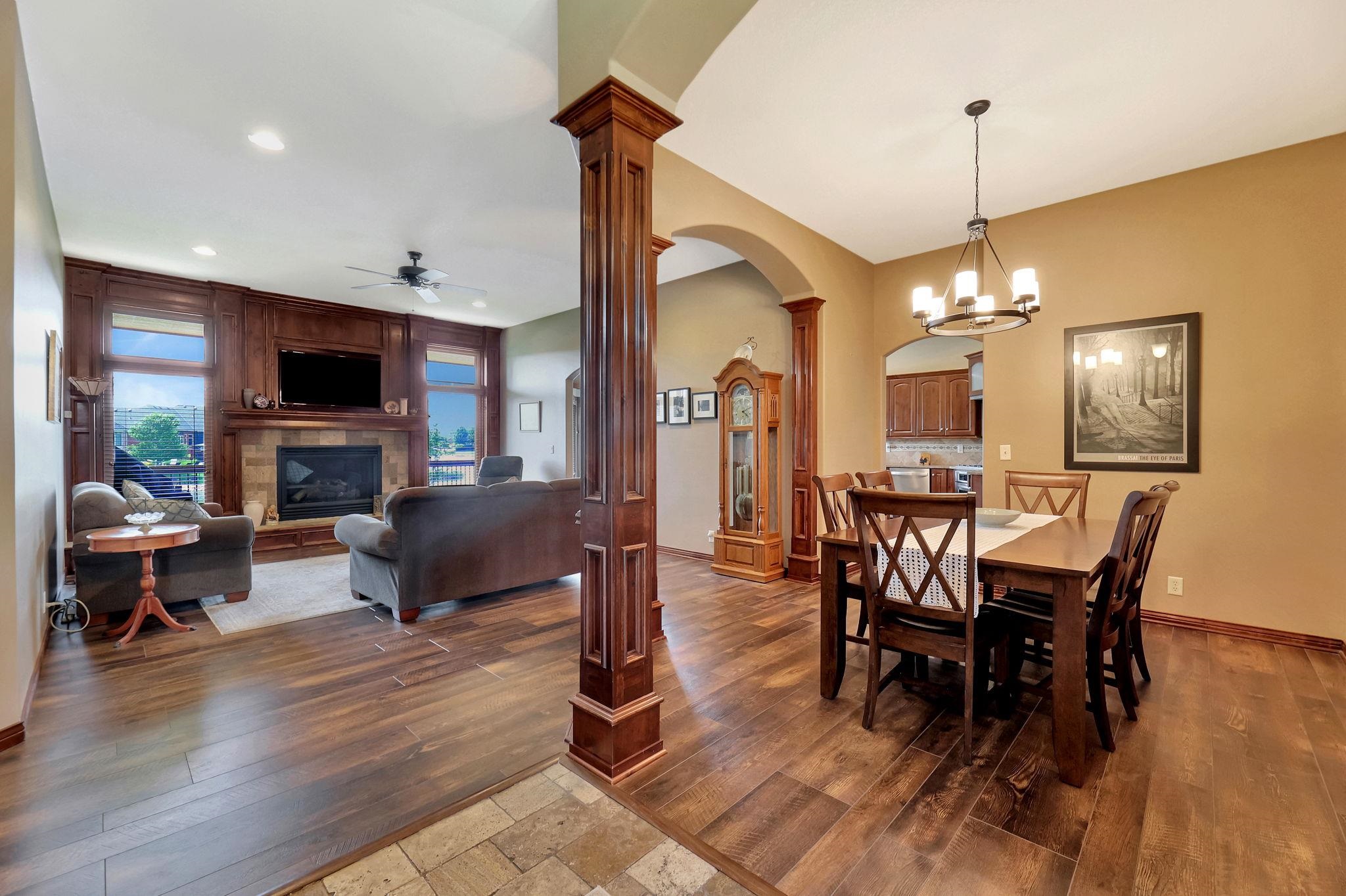 Wichita, Kansas 67205, United States, 5 Bedrooms Bedrooms, ,3 BathroomsBathrooms,Residential,Pending,56205