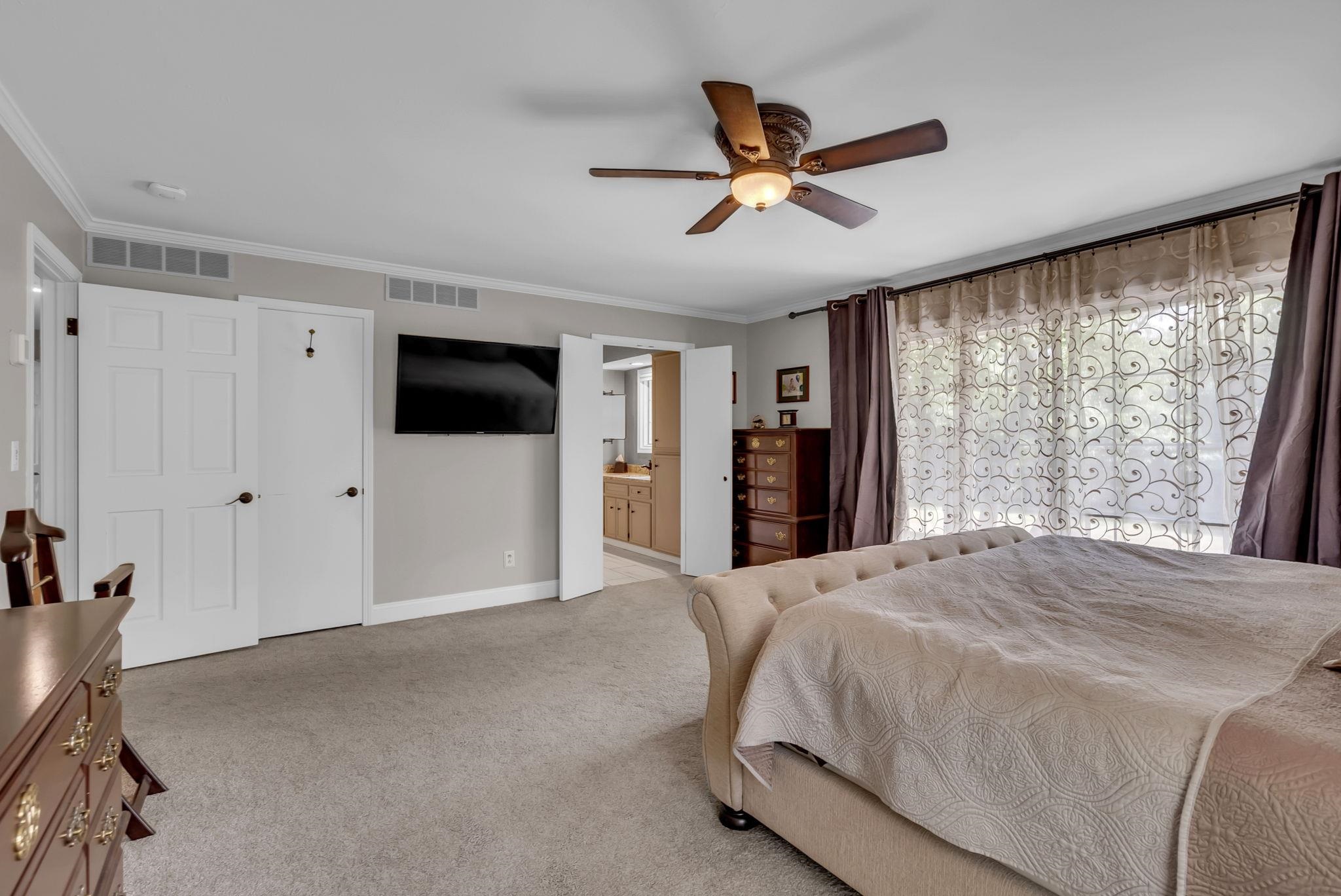 7 E Swallow St, Wichita, Virginia image 13