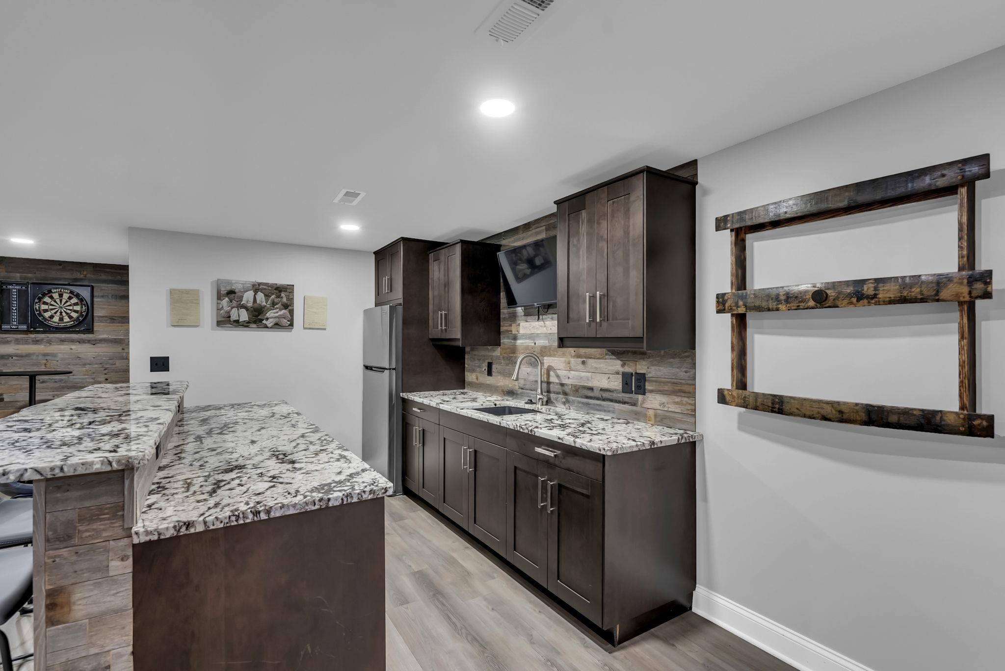 7 E Swallow St, Wichita, Virginia image 26