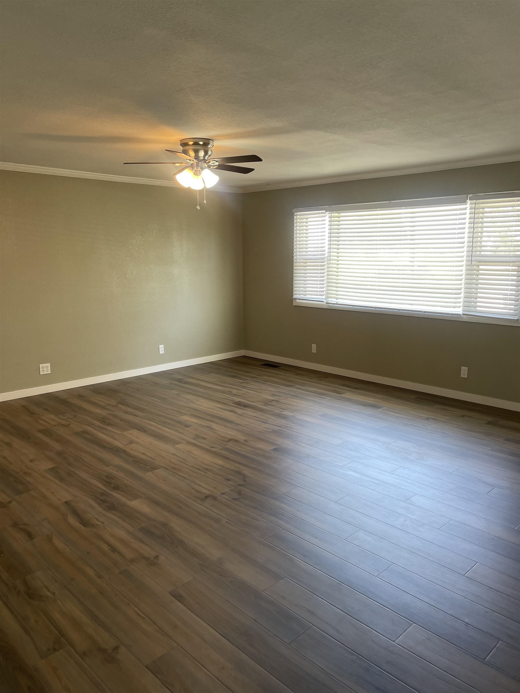 4601 Mainline Dr, Hutchinson, Kansas image 17