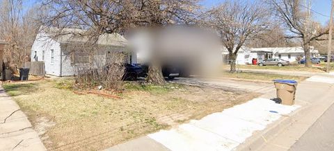 Homes For Sale - 815 N Oliver Ave<br/> Wichita, KS 67208