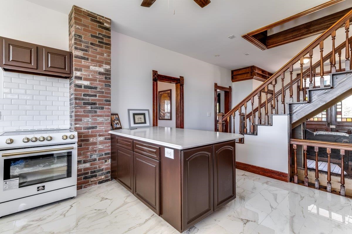 Welcome to a Once-in-a-Lifetime Luxury Country EstateWhere Storybook C – image 10