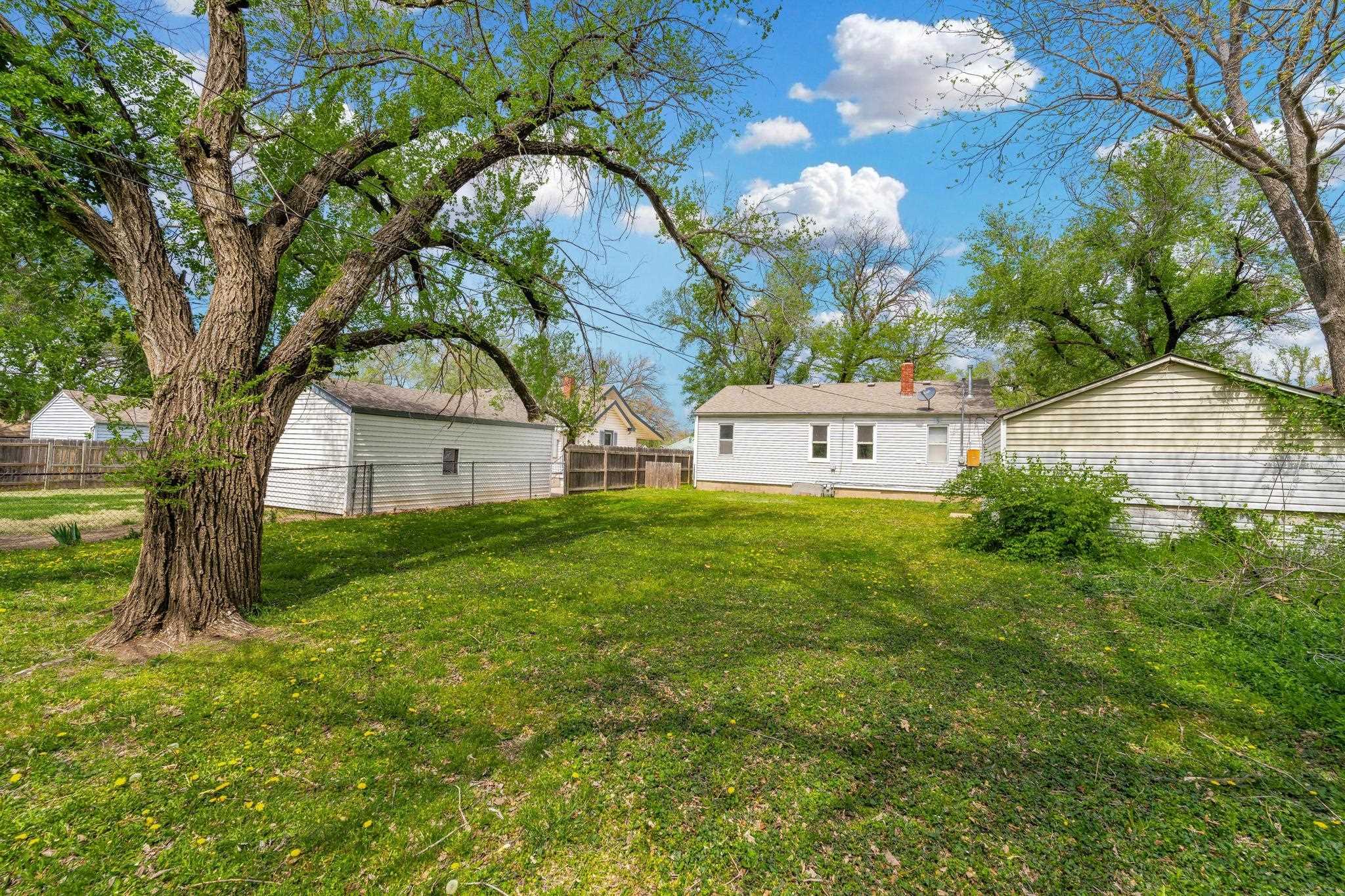1409 Edgemoor St, El Dorado, Kansas image 27