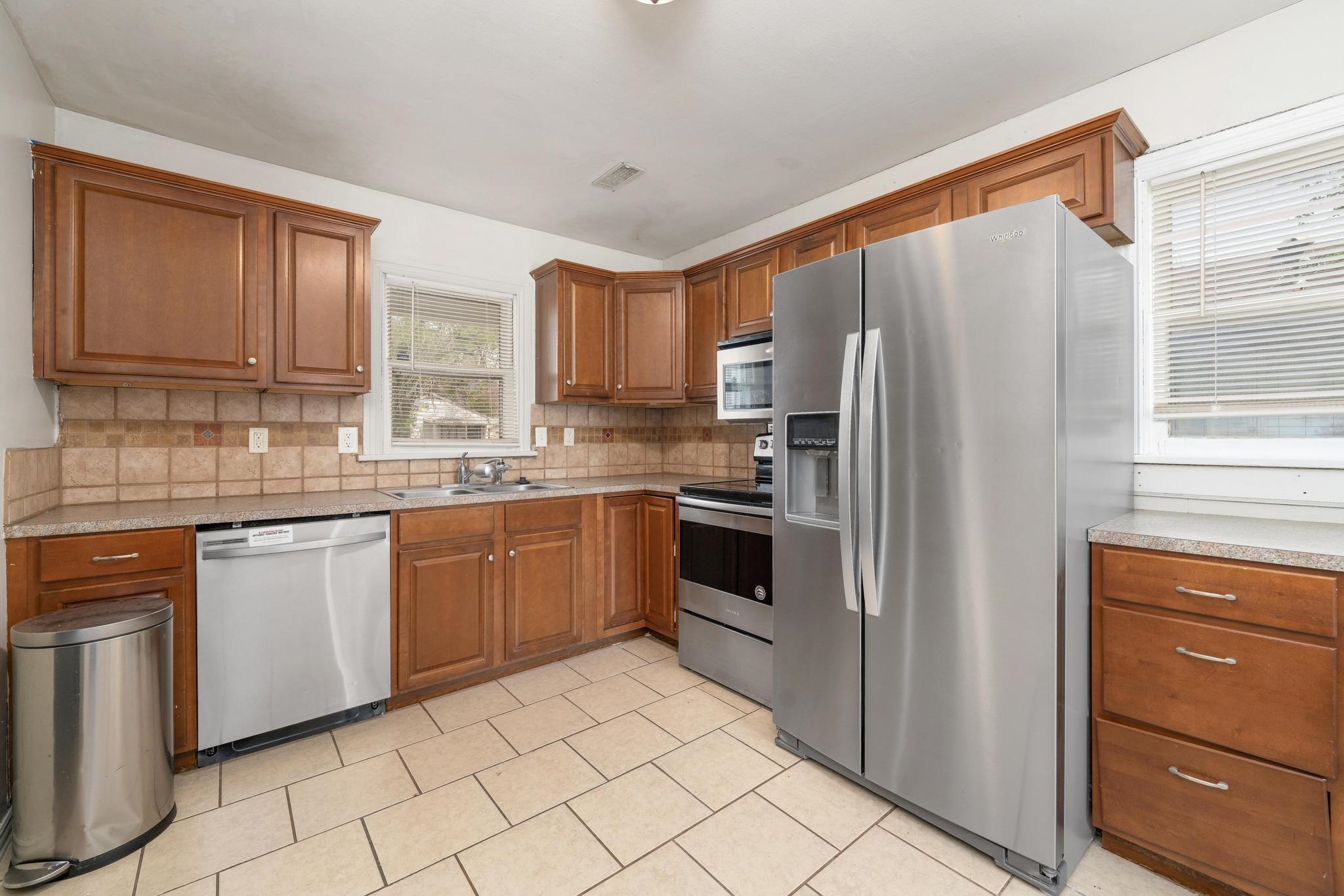 1409 Edgemoor St, El Dorado, Kansas image 9