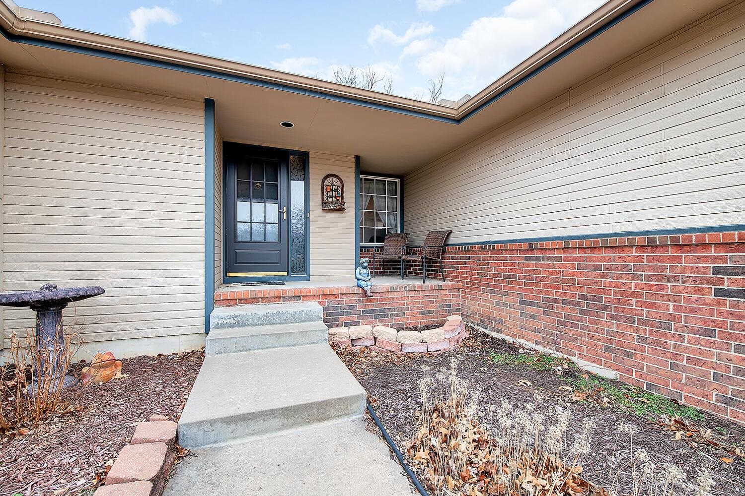 2323 N Brandon Cir, Wichita, Kansas image 4