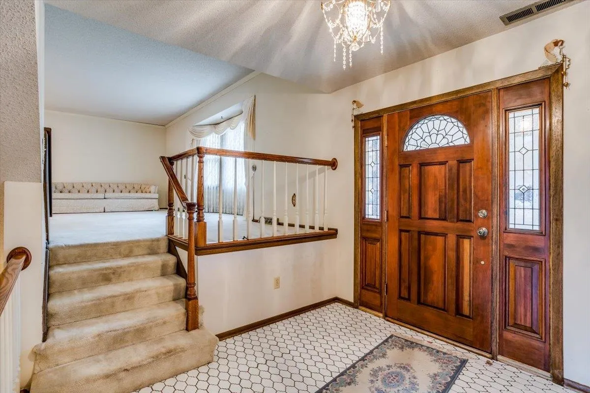 Derby, Kansas 67037, United States, 3 Bedrooms Bedrooms, ,3 BathroomsBathrooms,Residential,Pending,28831