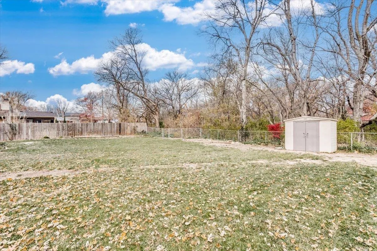 Derby, Kansas 67037, United States, 3 Bedrooms Bedrooms, ,3 BathroomsBathrooms,Residential,Pending,28831