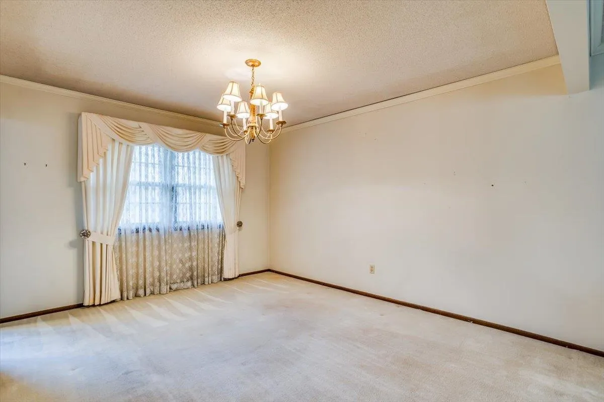 Derby, Kansas 67037, United States, 3 Bedrooms Bedrooms, ,3 BathroomsBathrooms,Residential,Pending,28831