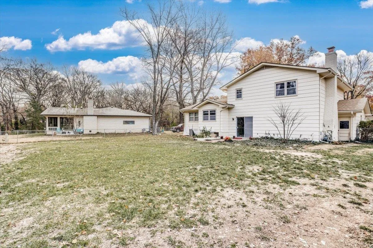 Derby, Kansas 67037, United States, 3 Bedrooms Bedrooms, ,3 BathroomsBathrooms,Residential,Pending,28831