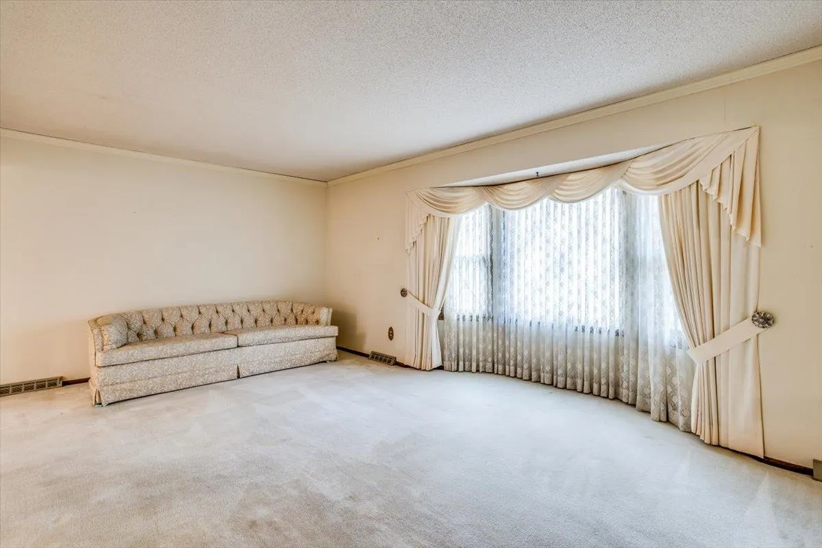 Derby, Kansas 67037, United States, 3 Bedrooms Bedrooms, ,3 BathroomsBathrooms,Residential,Pending,28831