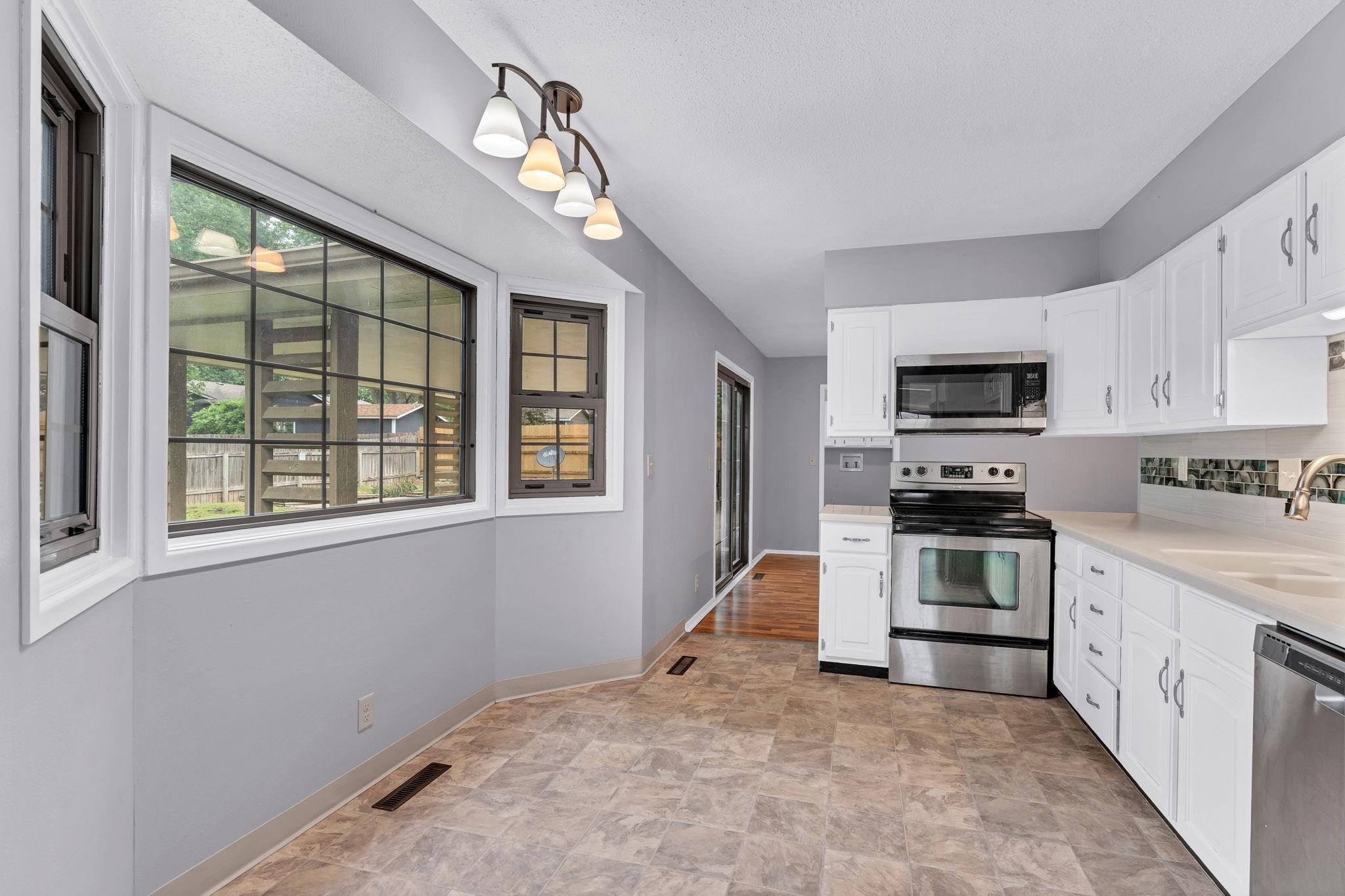1306 N Brookfield Ln, Derby, Kansas image 10