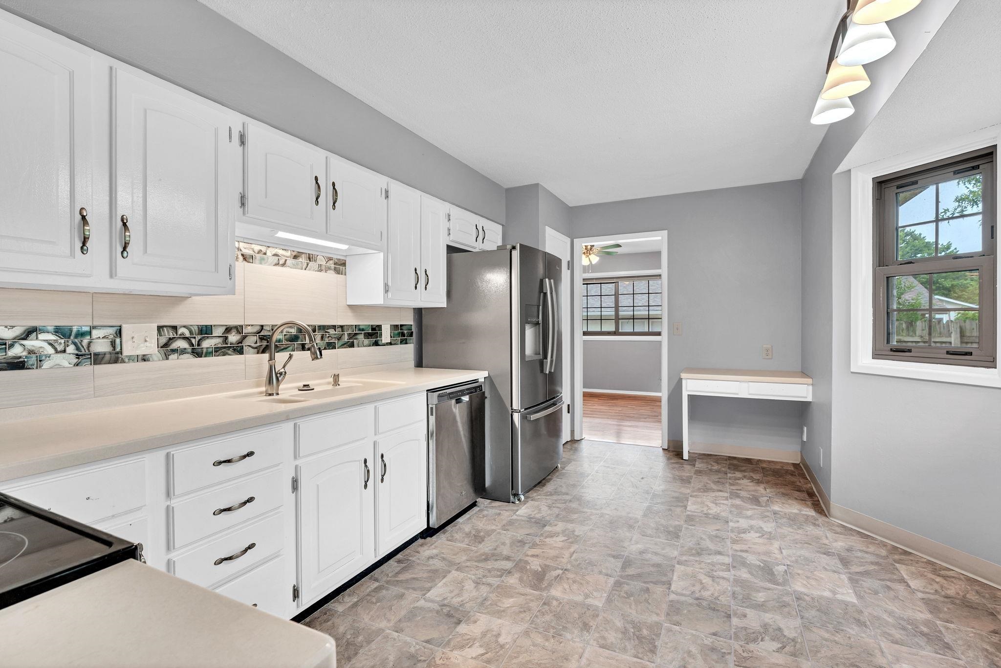 1306 N Brookfield Ln, Derby, Kansas image 8