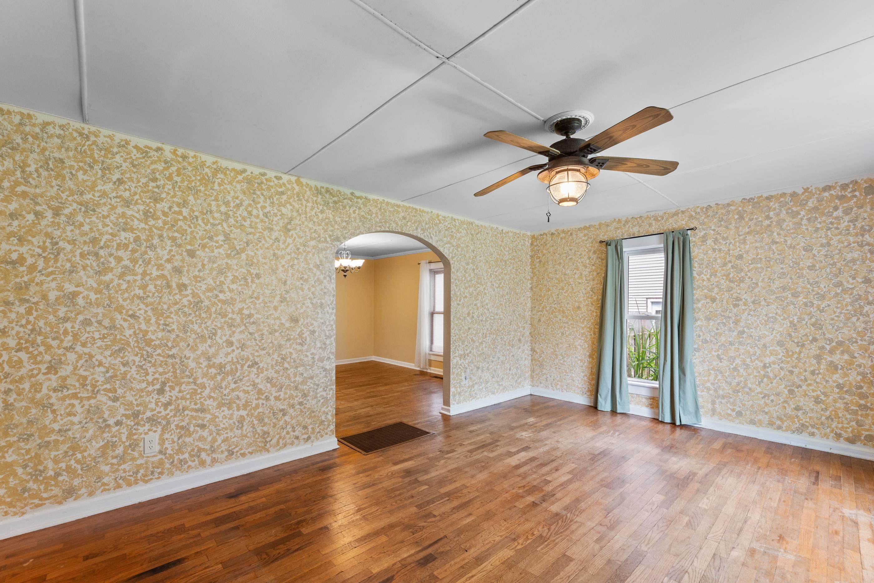 415 E 4th St, Newton, Kansas image 8