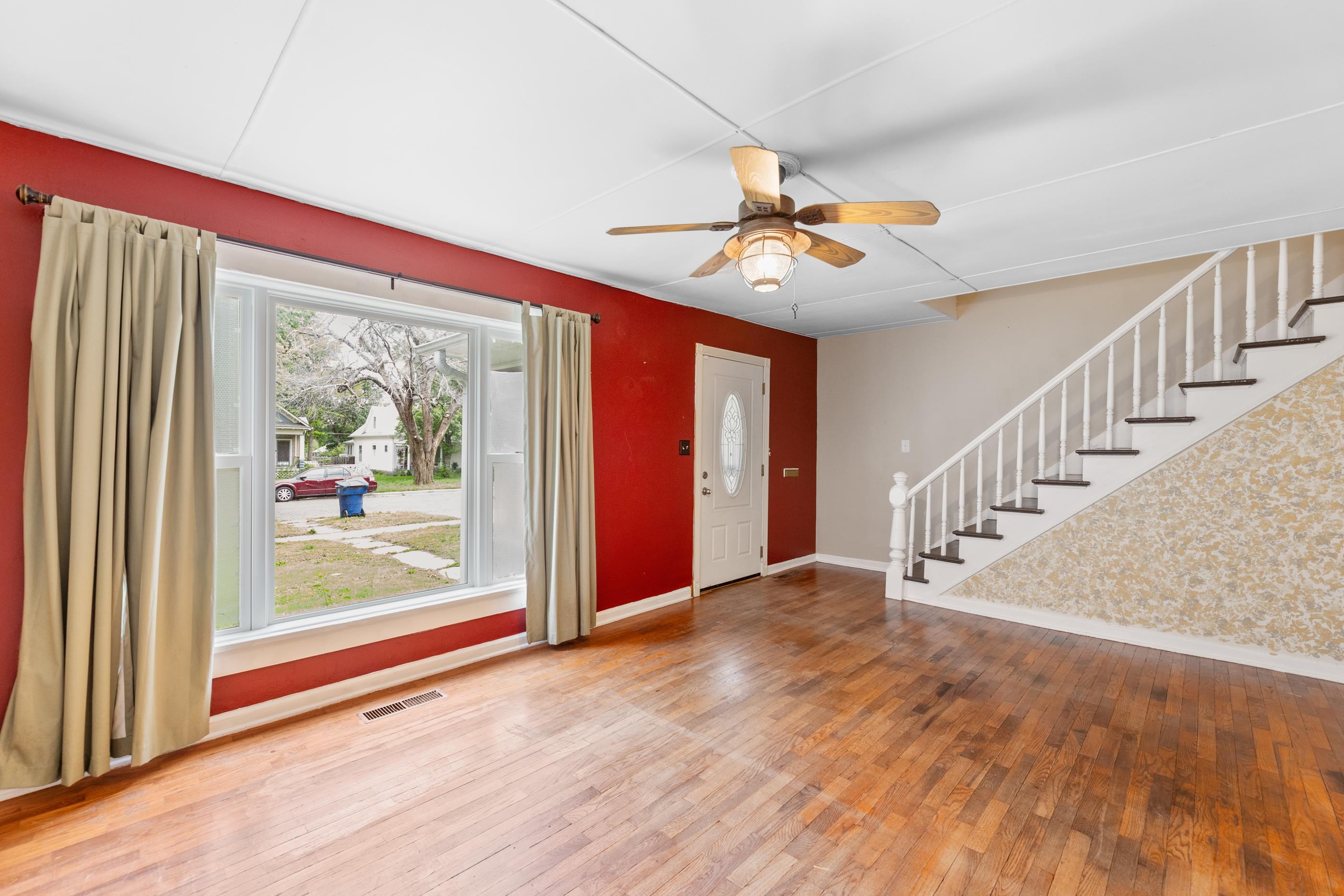 415 E 4th St, Newton, Kansas image 9